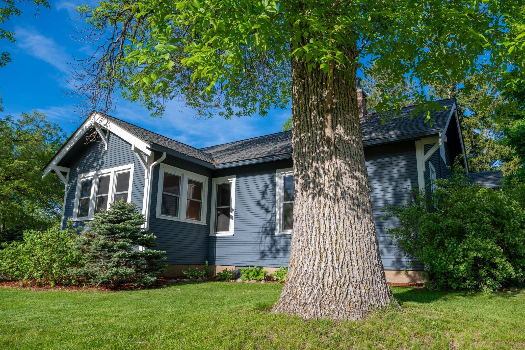 Alexandria, MN 56308,210 13th AVE W