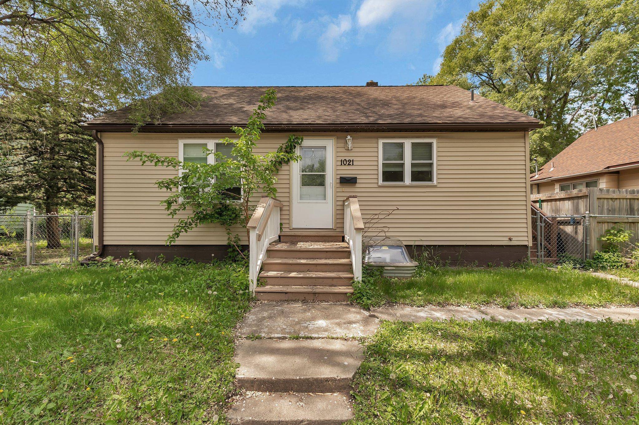 Saint Cloud, MN 56301,1021 10 1/2 AVE S