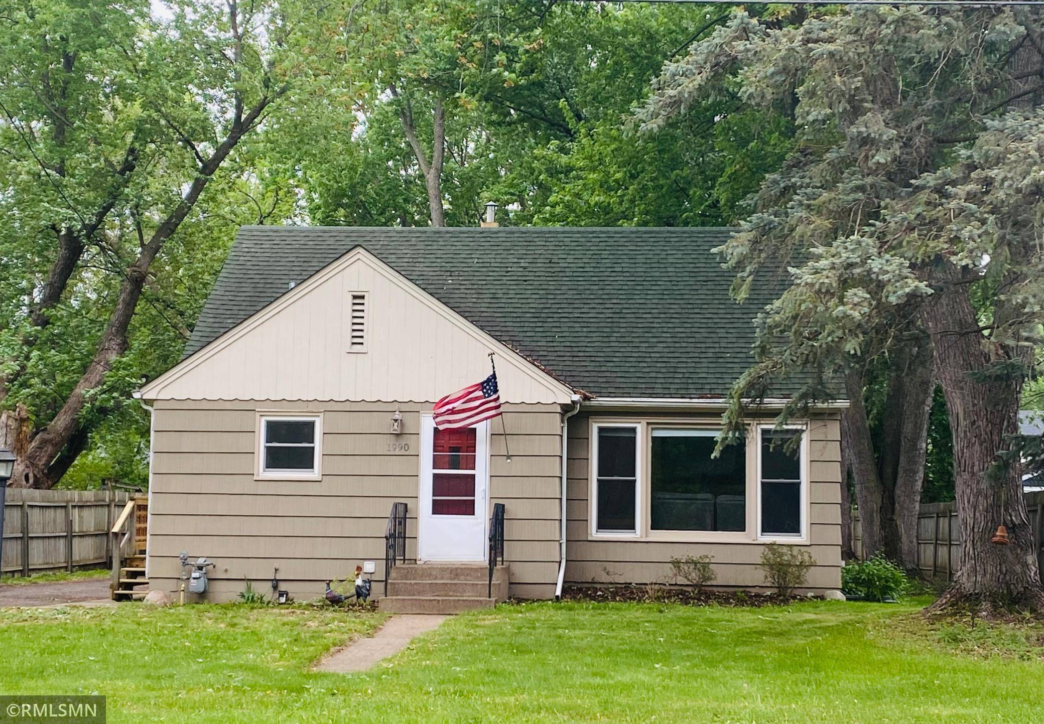 White Bear Lake, MN 55110,1990 County Road F E