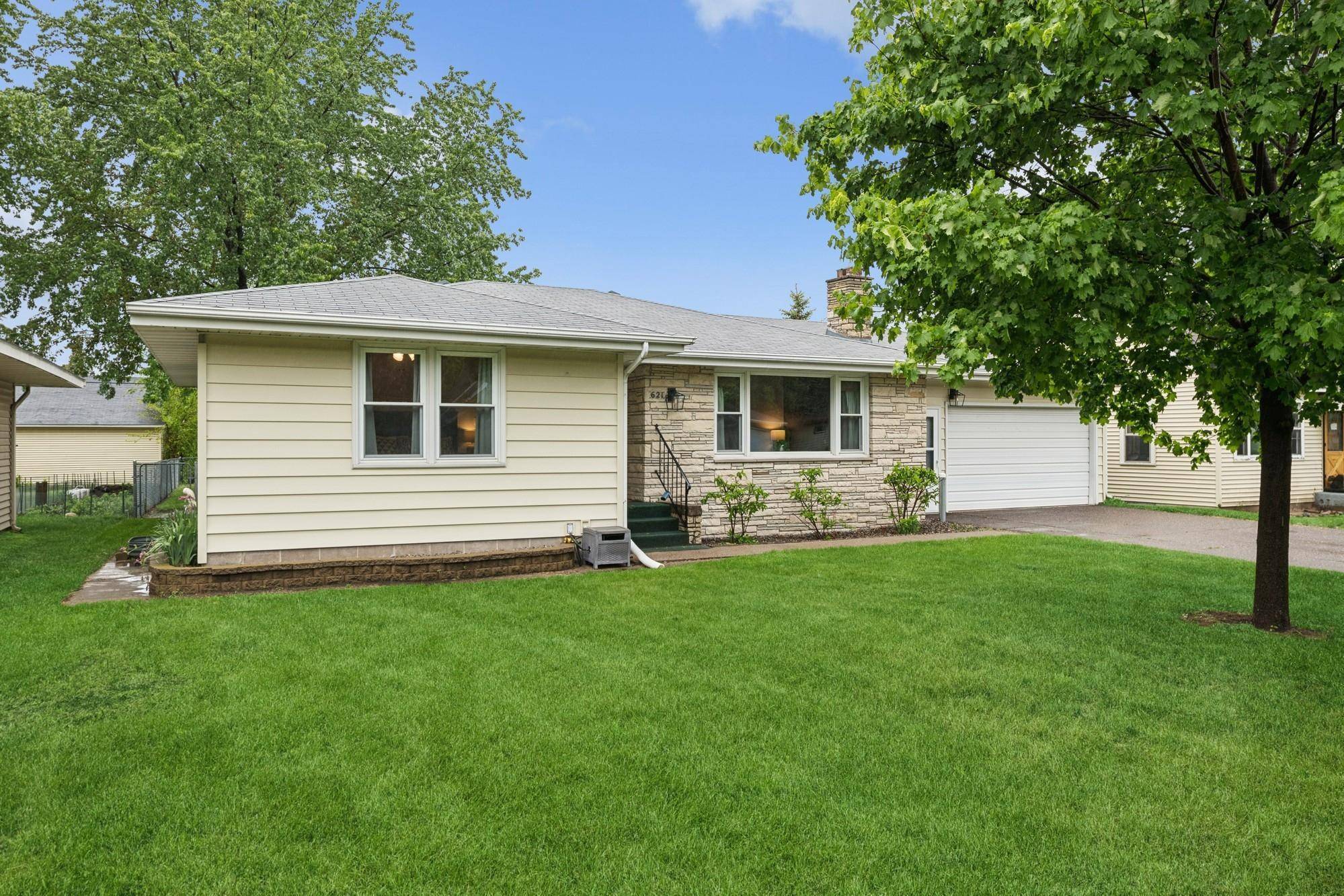 Elk River, MN 55330,621 Irving AVE NW