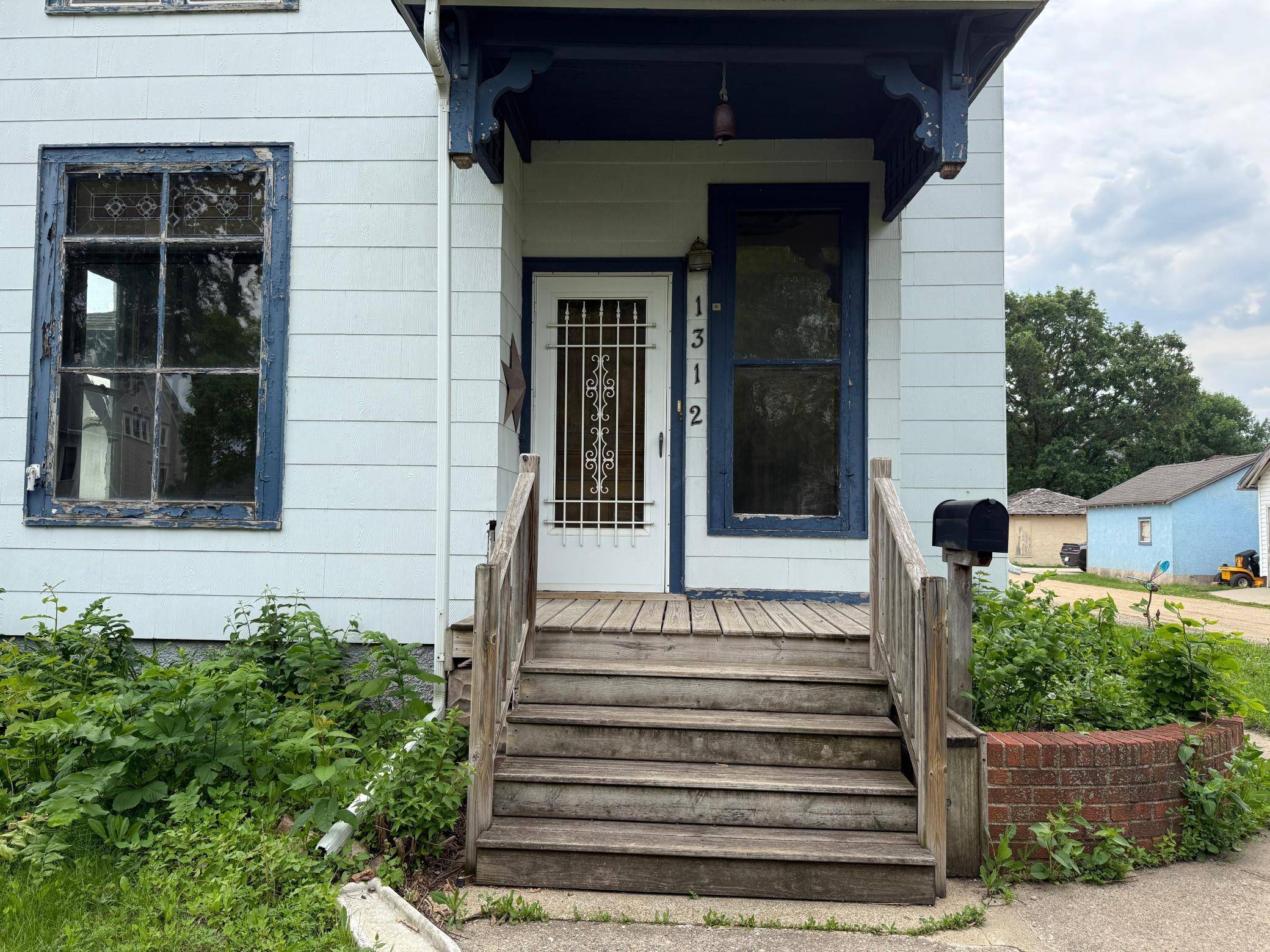 Worthington, MN 56187,1312 4th AVE