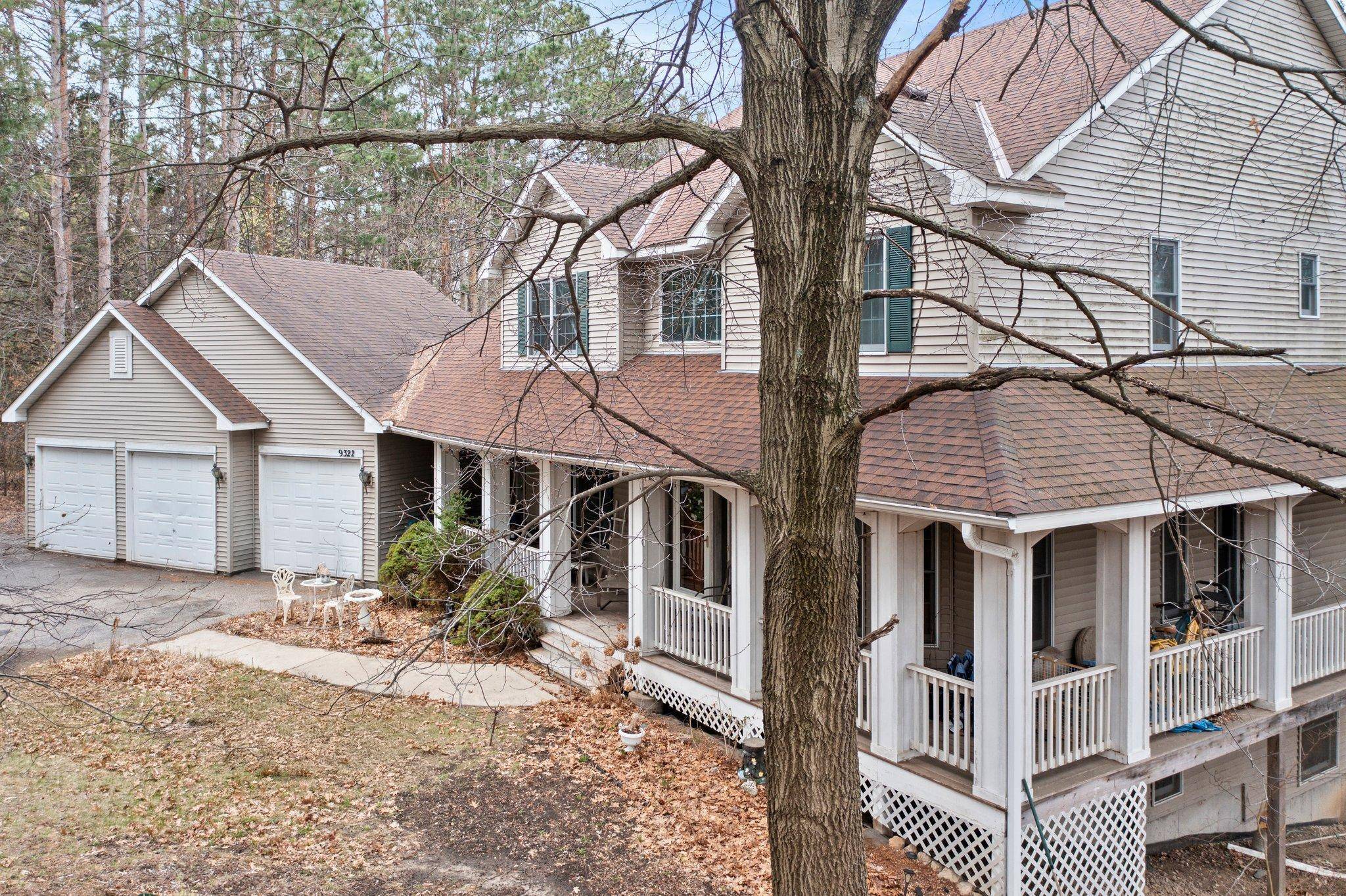 Savage, MN 55378,9322 Hillsboro PL