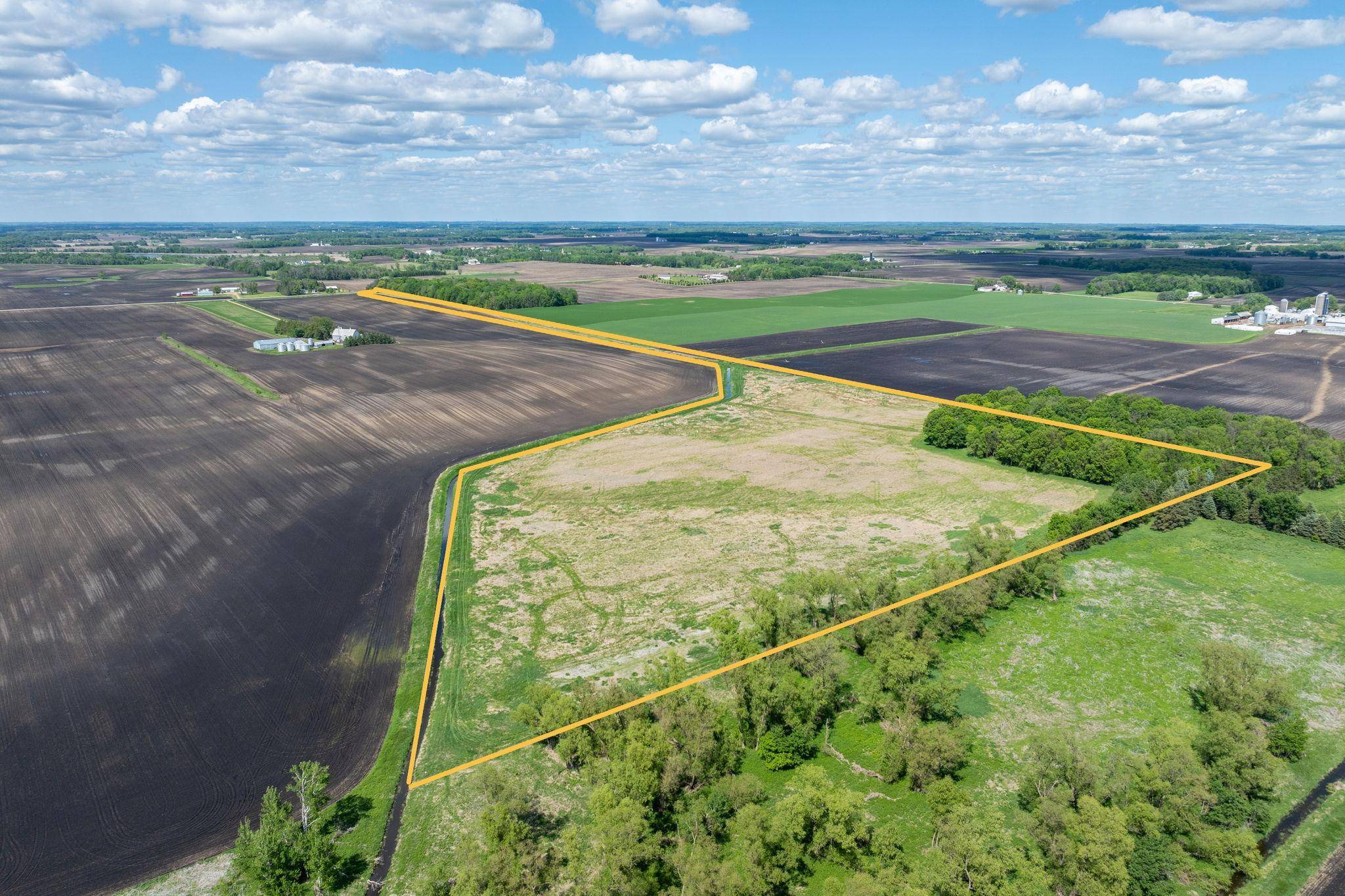 New Prague, MN 56071,186XX 320th ST