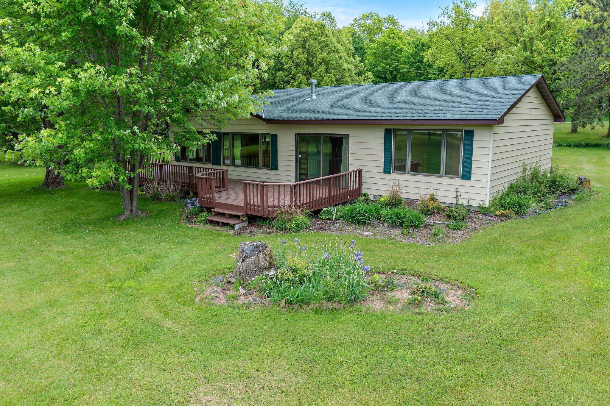 Almena, WI 54805,1242 4 1/4 ST