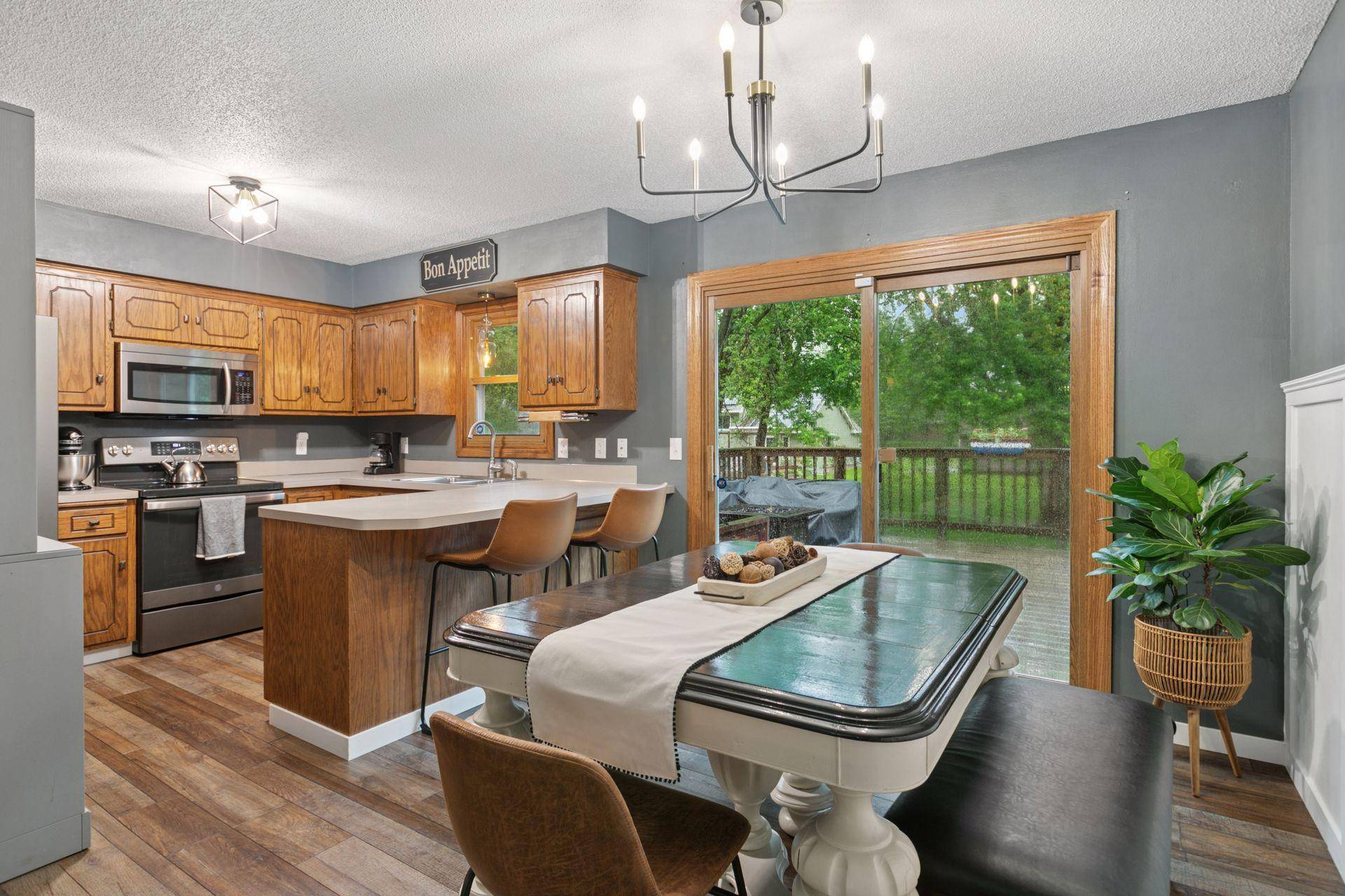White Bear Twp, MN 55110,1699 Ridgewood AVE