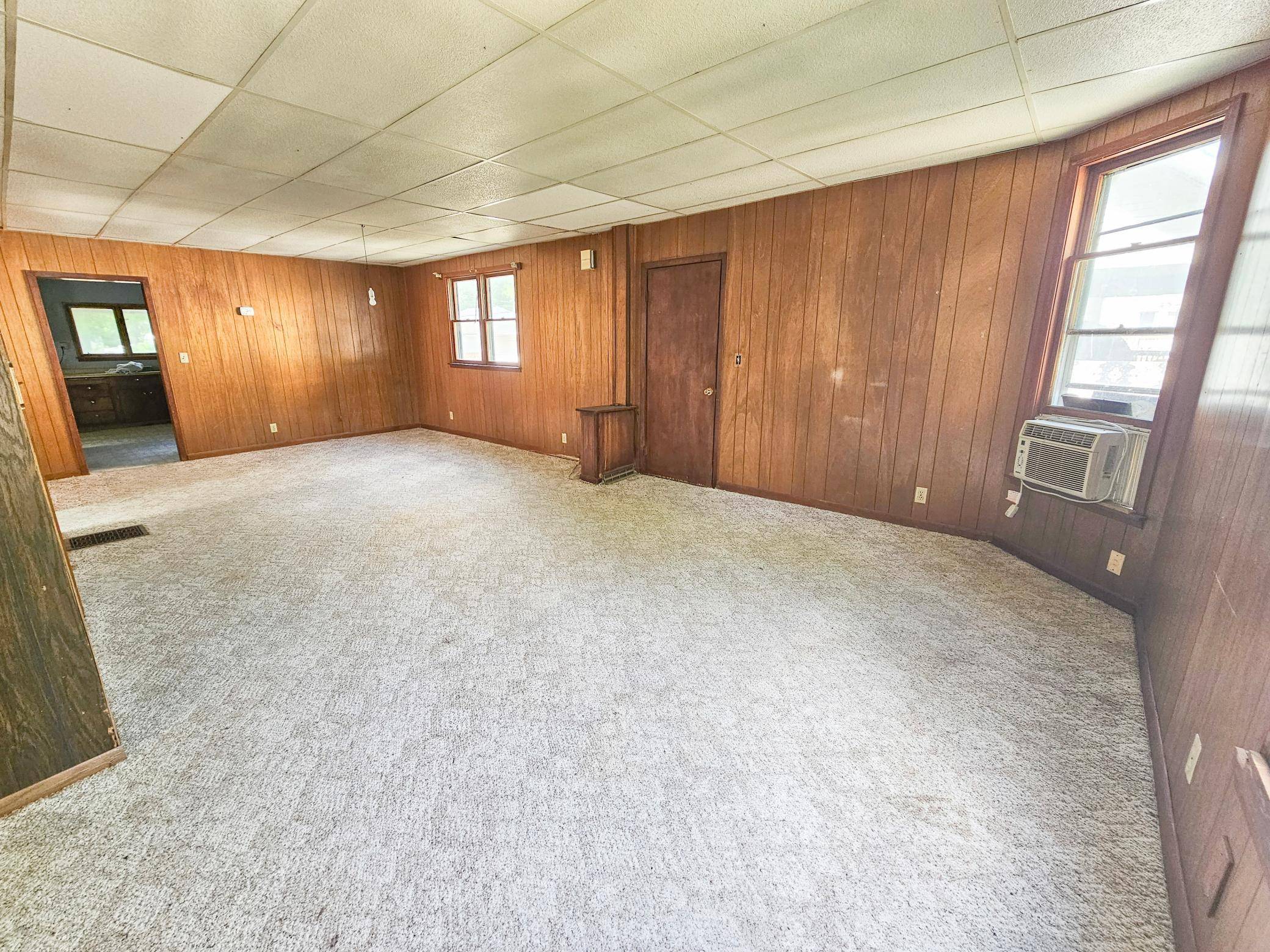 Tracy, MN 56175,249 Hollett ST