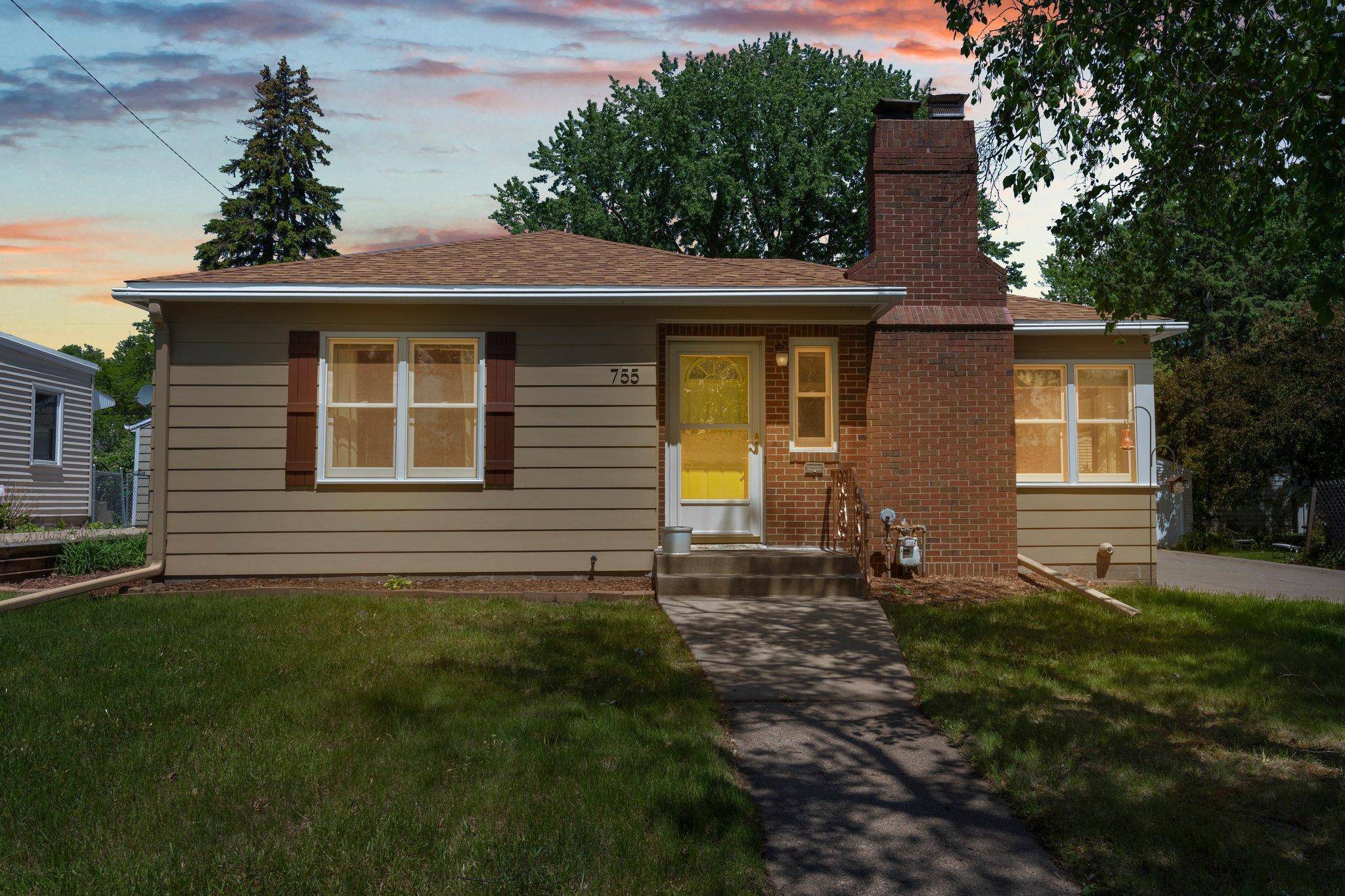Saint Paul, MN 55117,755 Parkview AVE