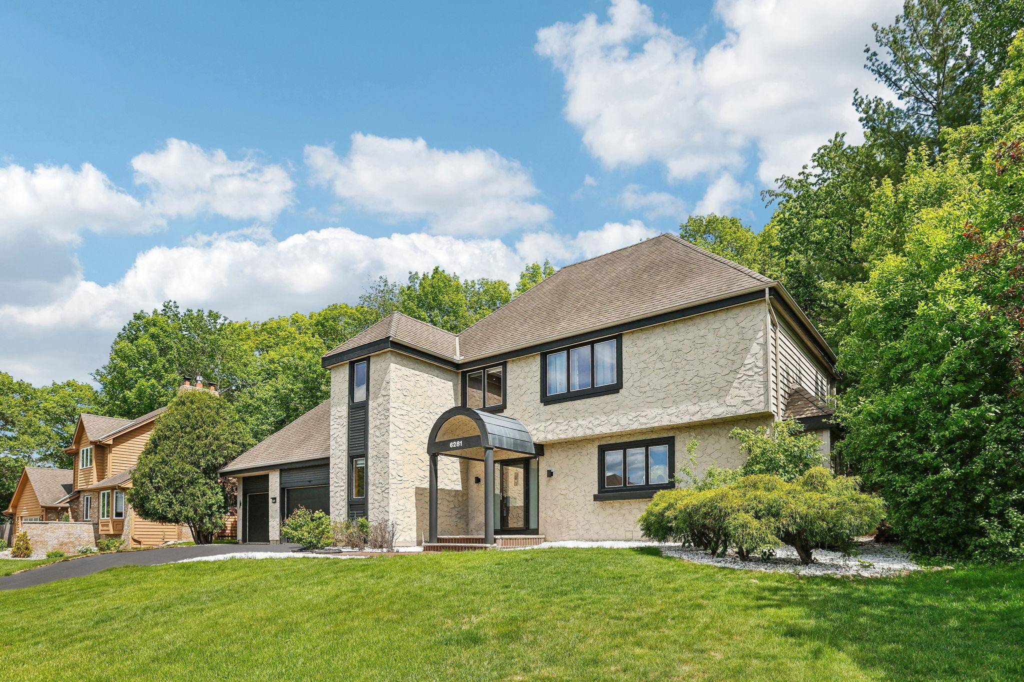 Eden Prairie, MN 55346,6281 Ginger DR