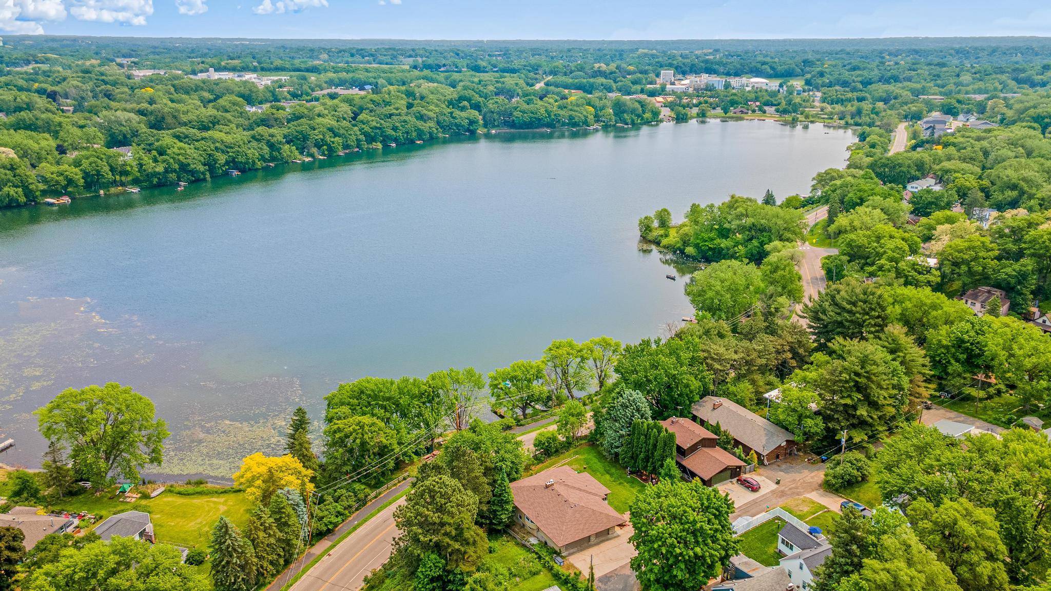 Roseville, MN 55113,432 Mccarrons BLVD S