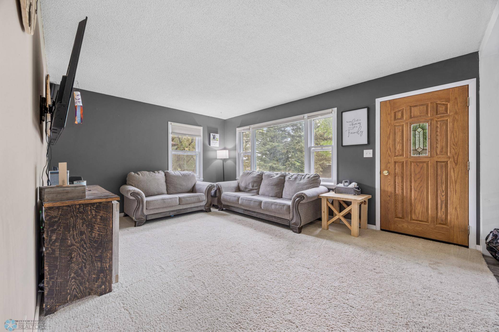 Hawley, MN 56549,801 10th ST