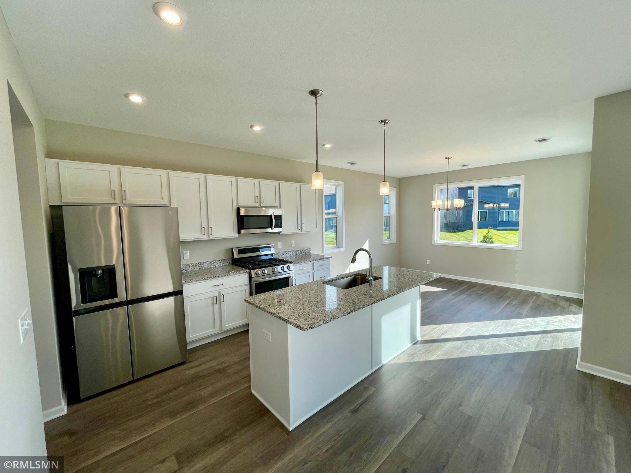 Coon Rapids, MN 55433,9955 Bluebird ST NW