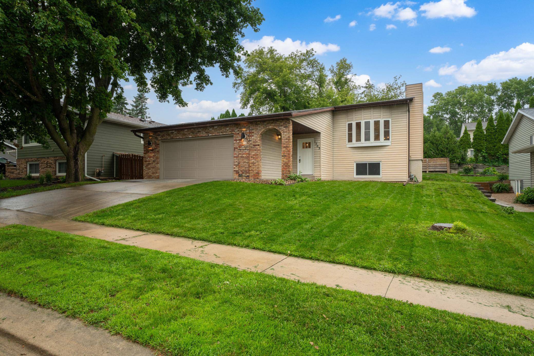 Rochester, MN 55906,1703 19th ST NE