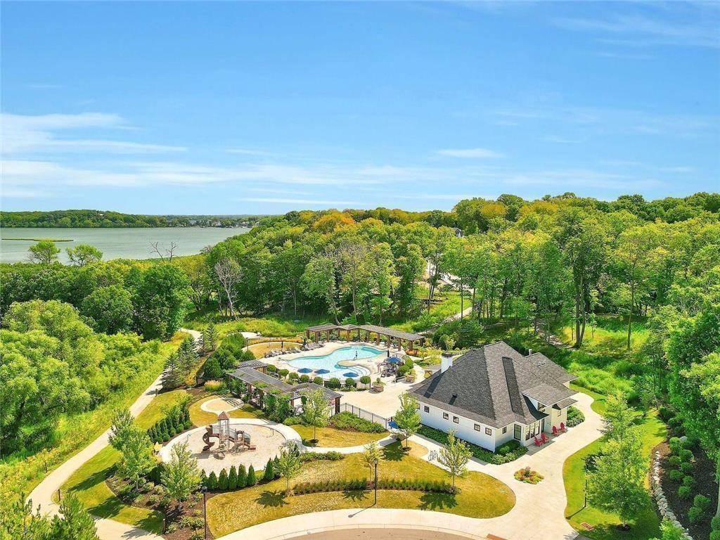 Minnetrista, MN 55331,4548 Meadowview LN