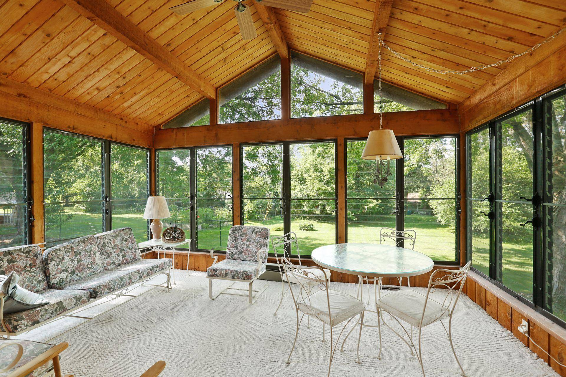 Edina, MN 55439,5233 Danens DR
