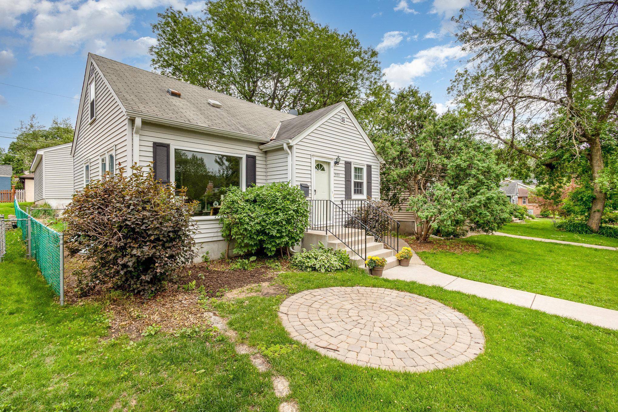 Minneapolis, MN 55417,5155 Elliot AVE