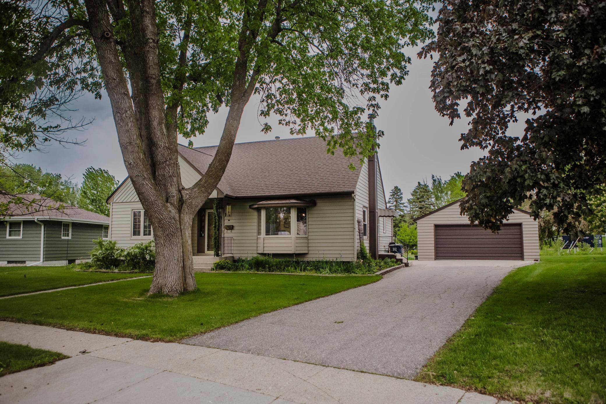 Morris, MN 56267,107 Ridge RD