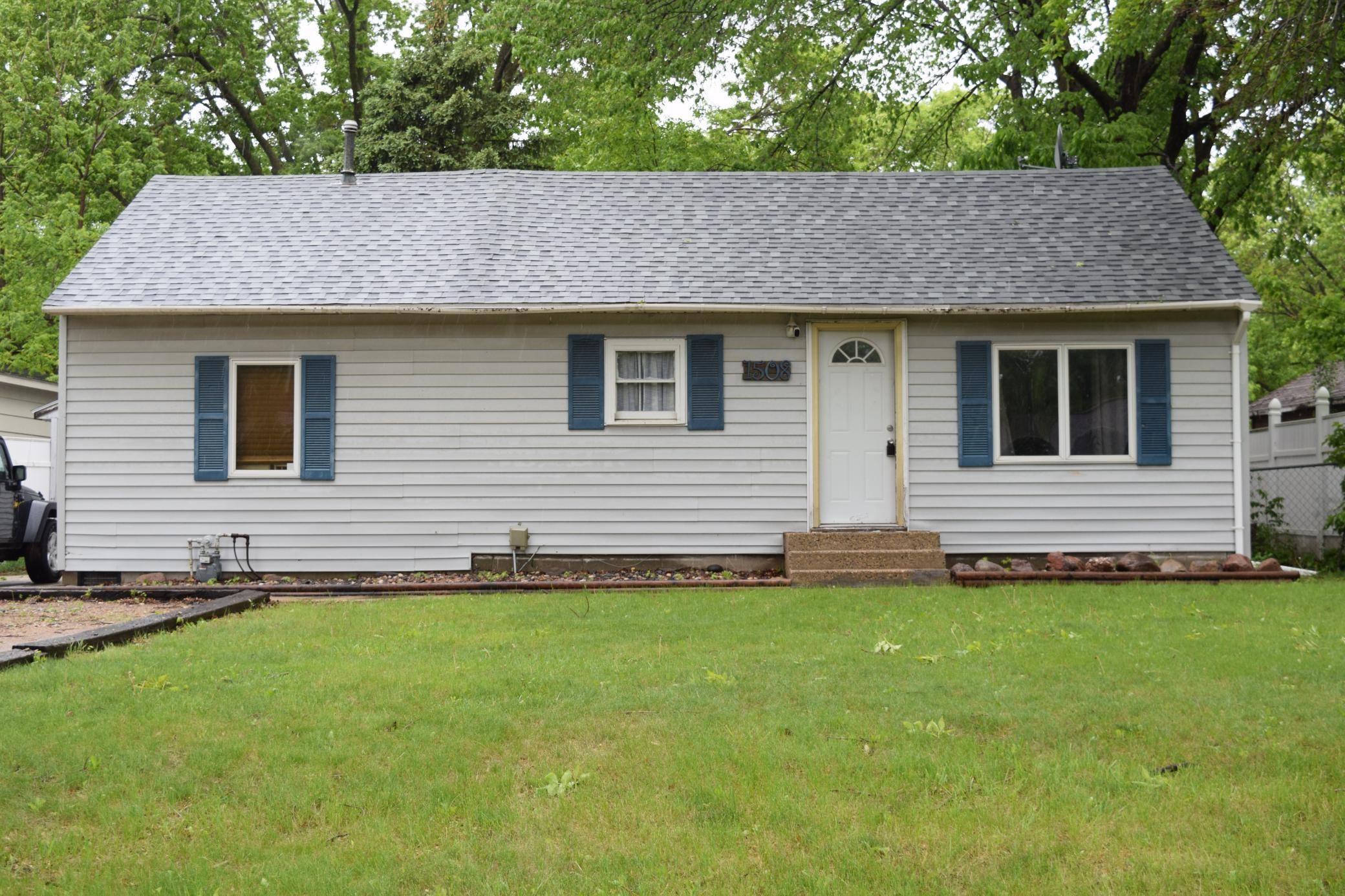 Willmar, MN 56201,1508 SW 7 1/2 ST