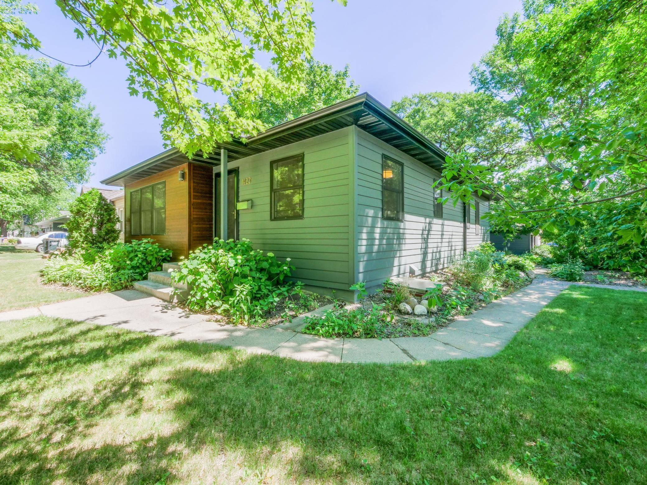 Alexandria, MN 56308,1423 Cedar ST