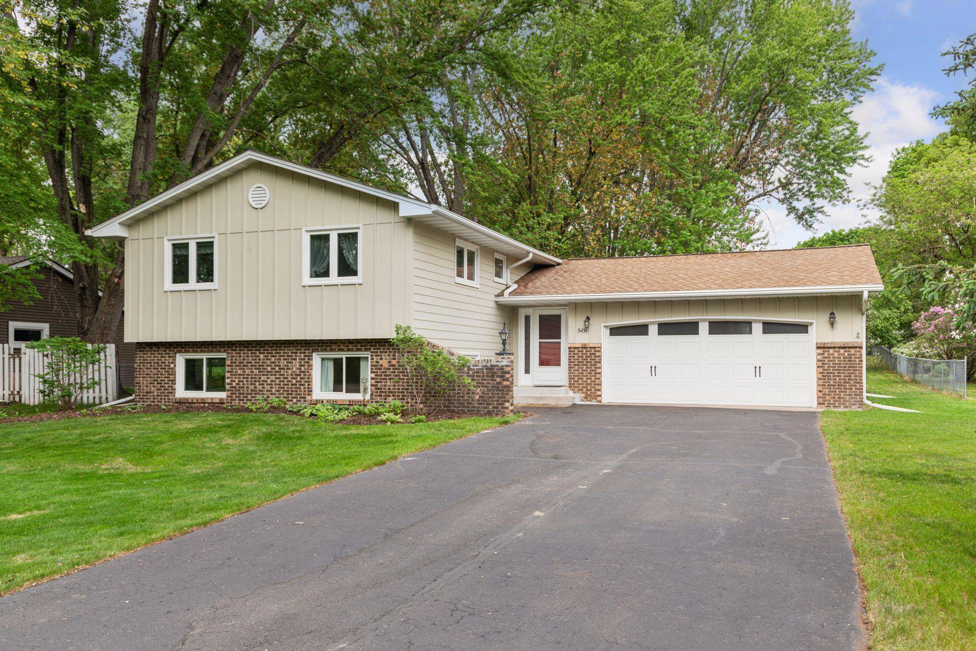 White Bear Twp, MN 55110,5431 Township DR