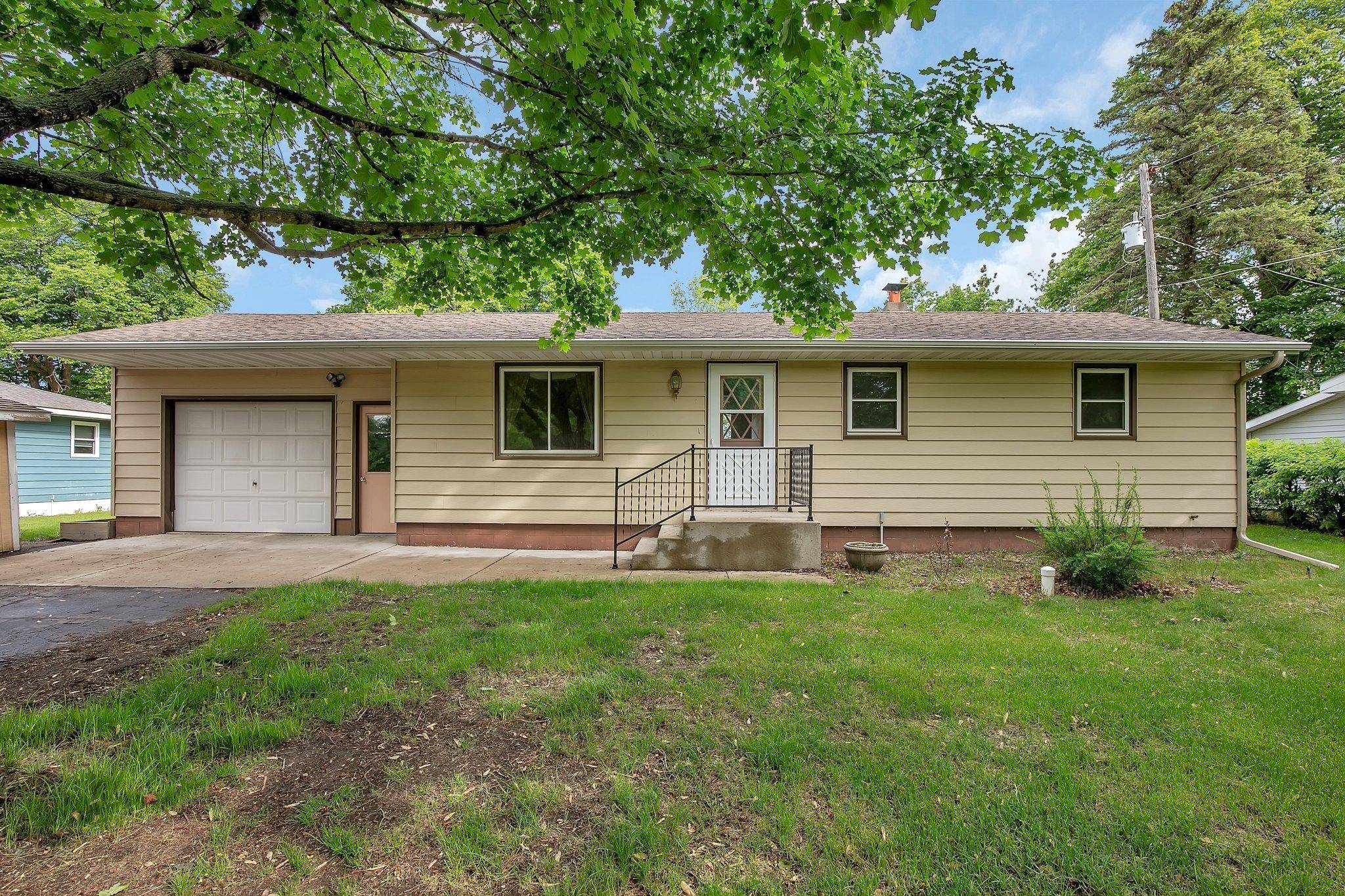 Cold Spring, MN 56320,16736 County Road 49