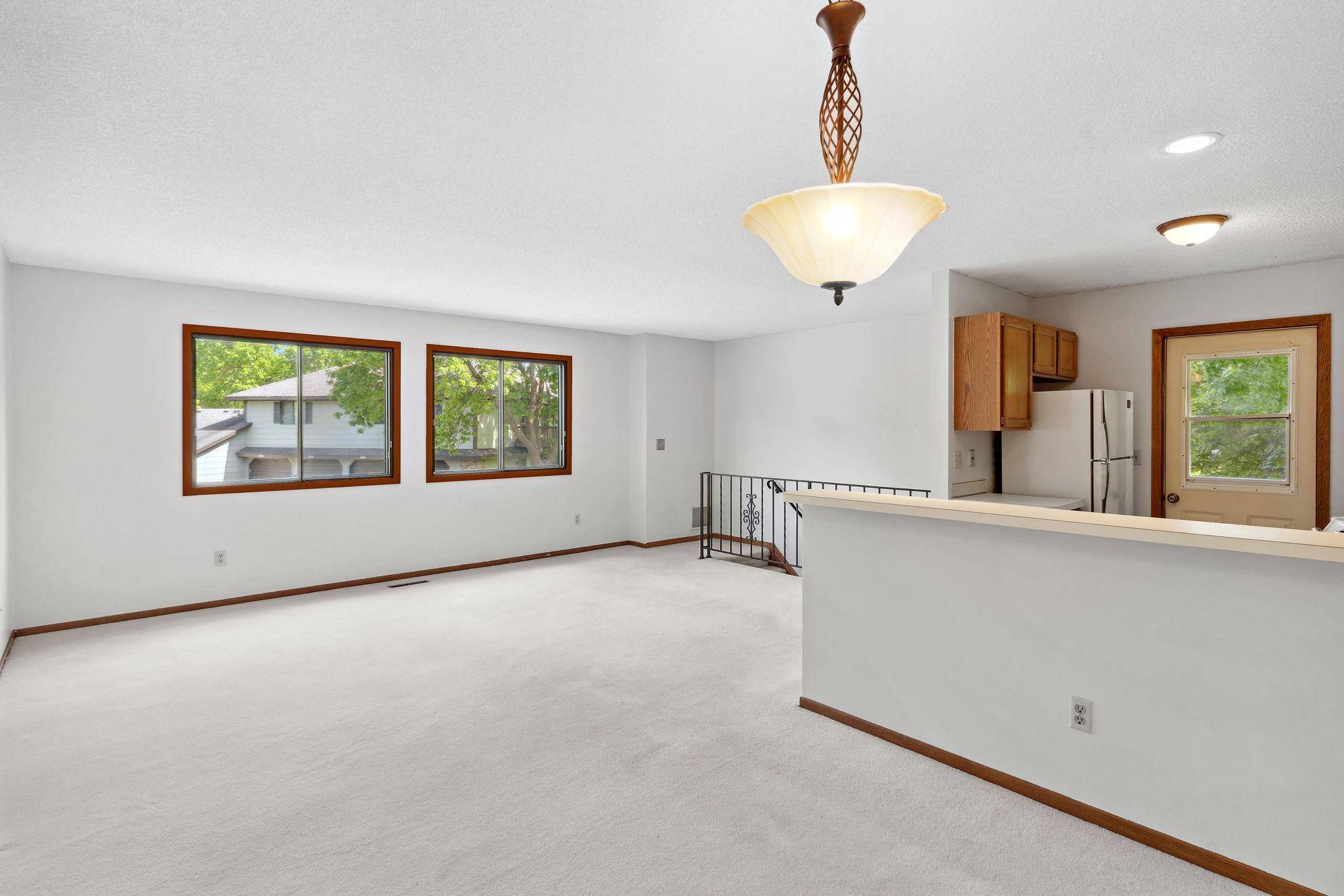 Eden Prairie, MN 55346,13405 Zenith Lane