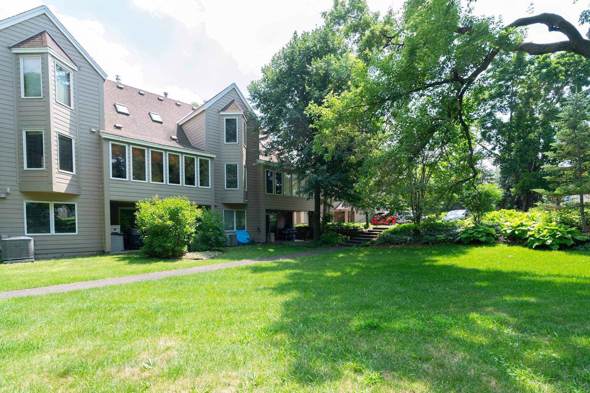 New Brighton, MN 55112,1136 Chelsea CT