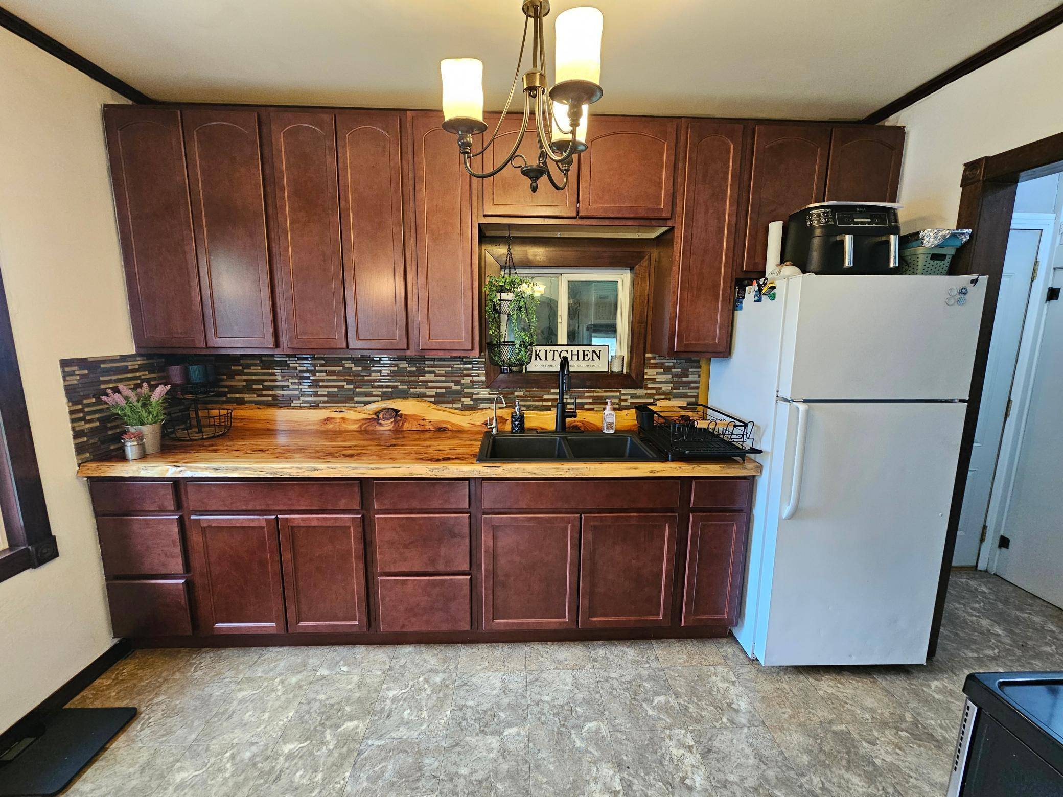 Lamberton, MN 56152,205 2nd AVE W