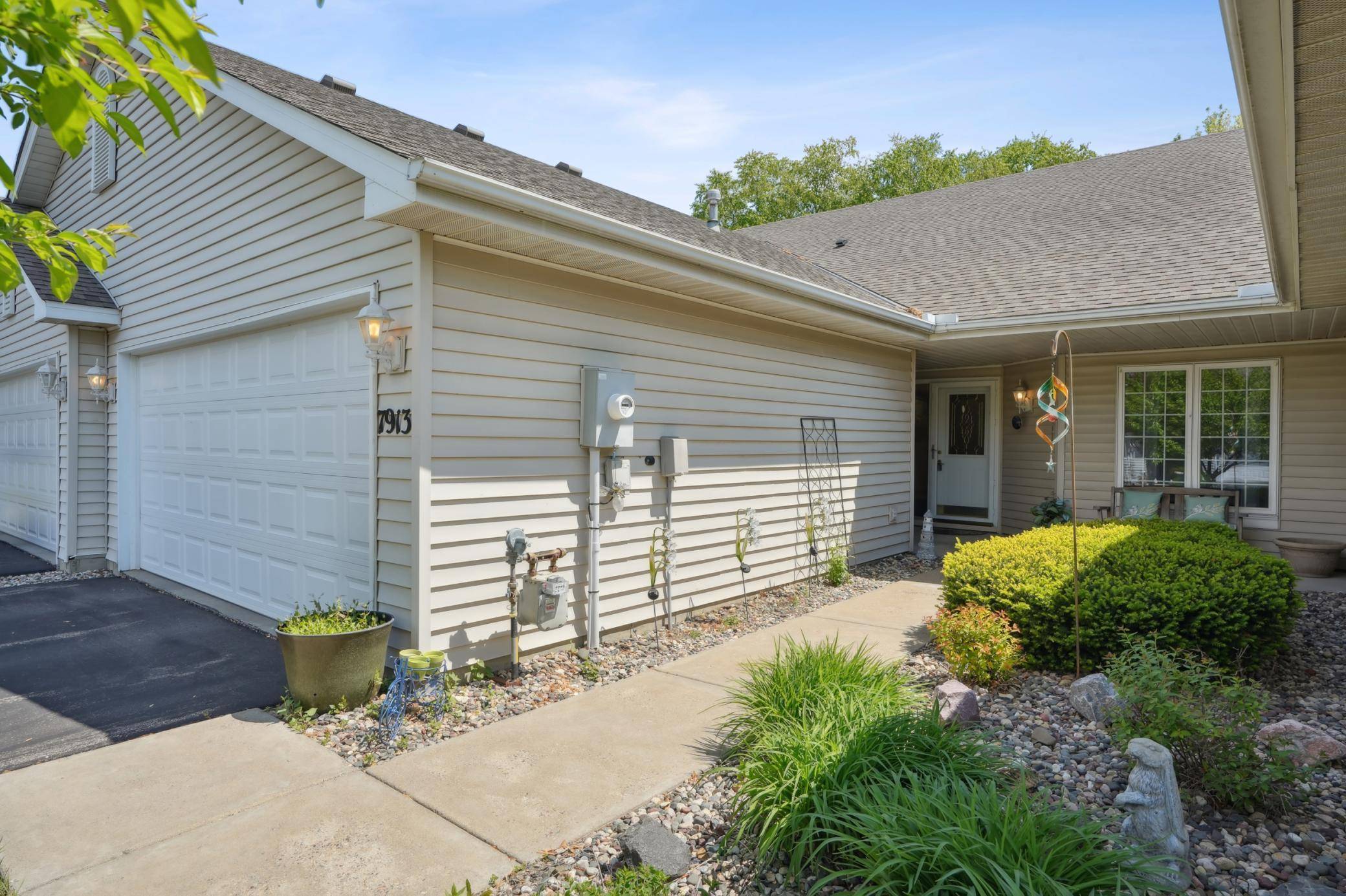 Woodbury, MN 55125,7913 Barrymore LN