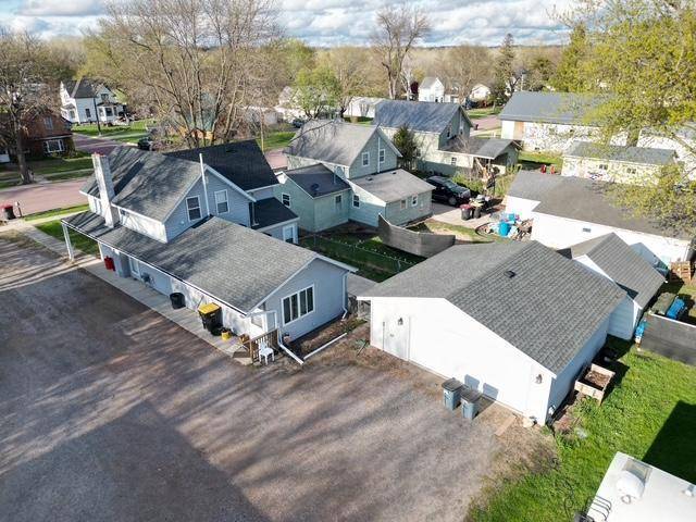 Redwood Falls, MN 56283,220 Front ST E
