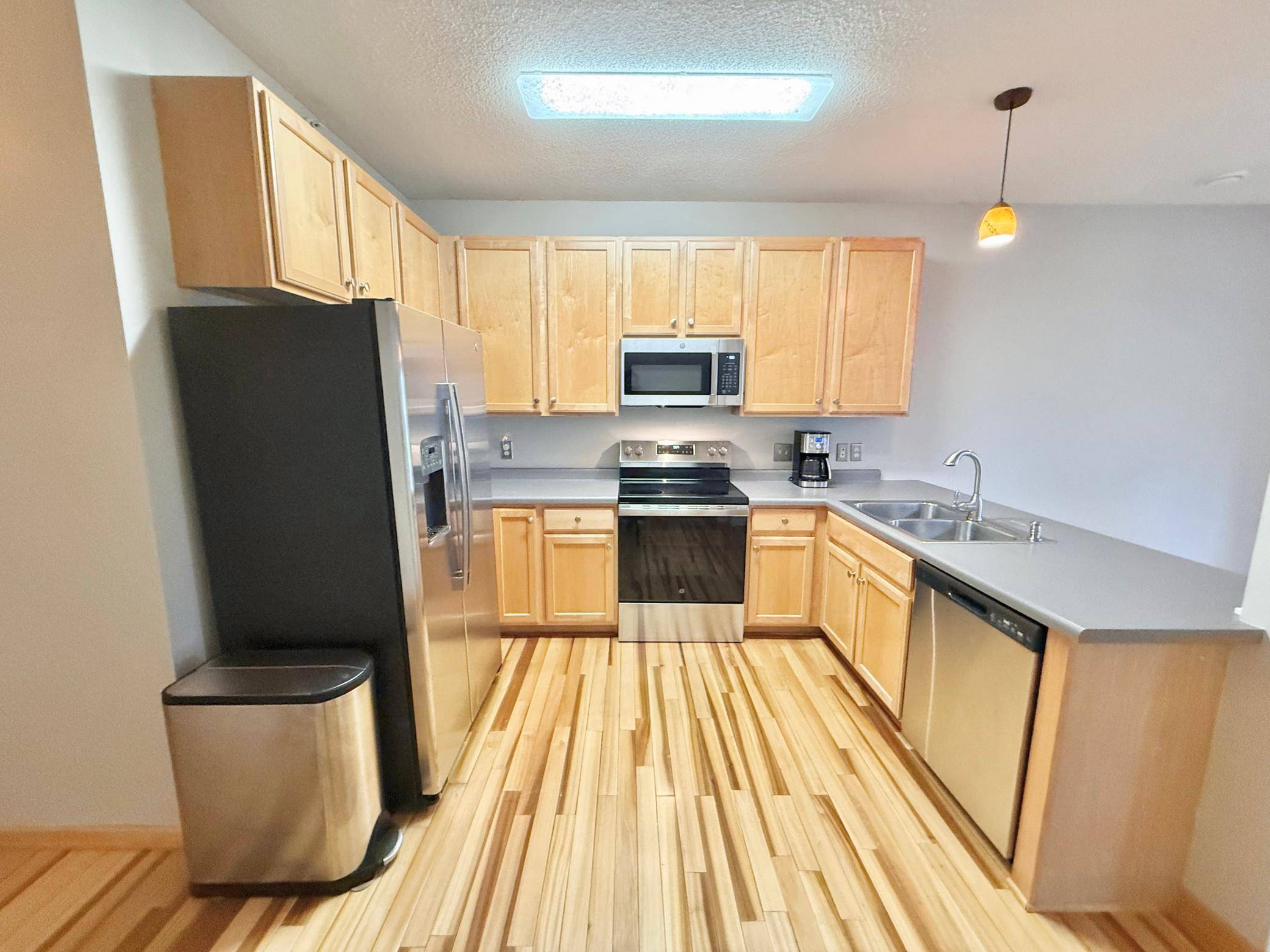 Eden Prairie, MN 55347,9452 Marshall RD