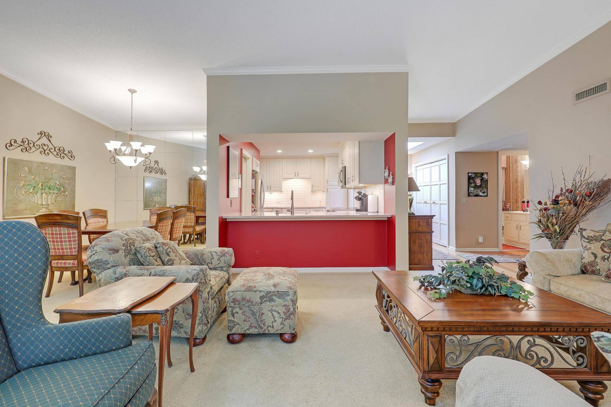 Edina, MN 55439,5601 Dewey Hill RD #310