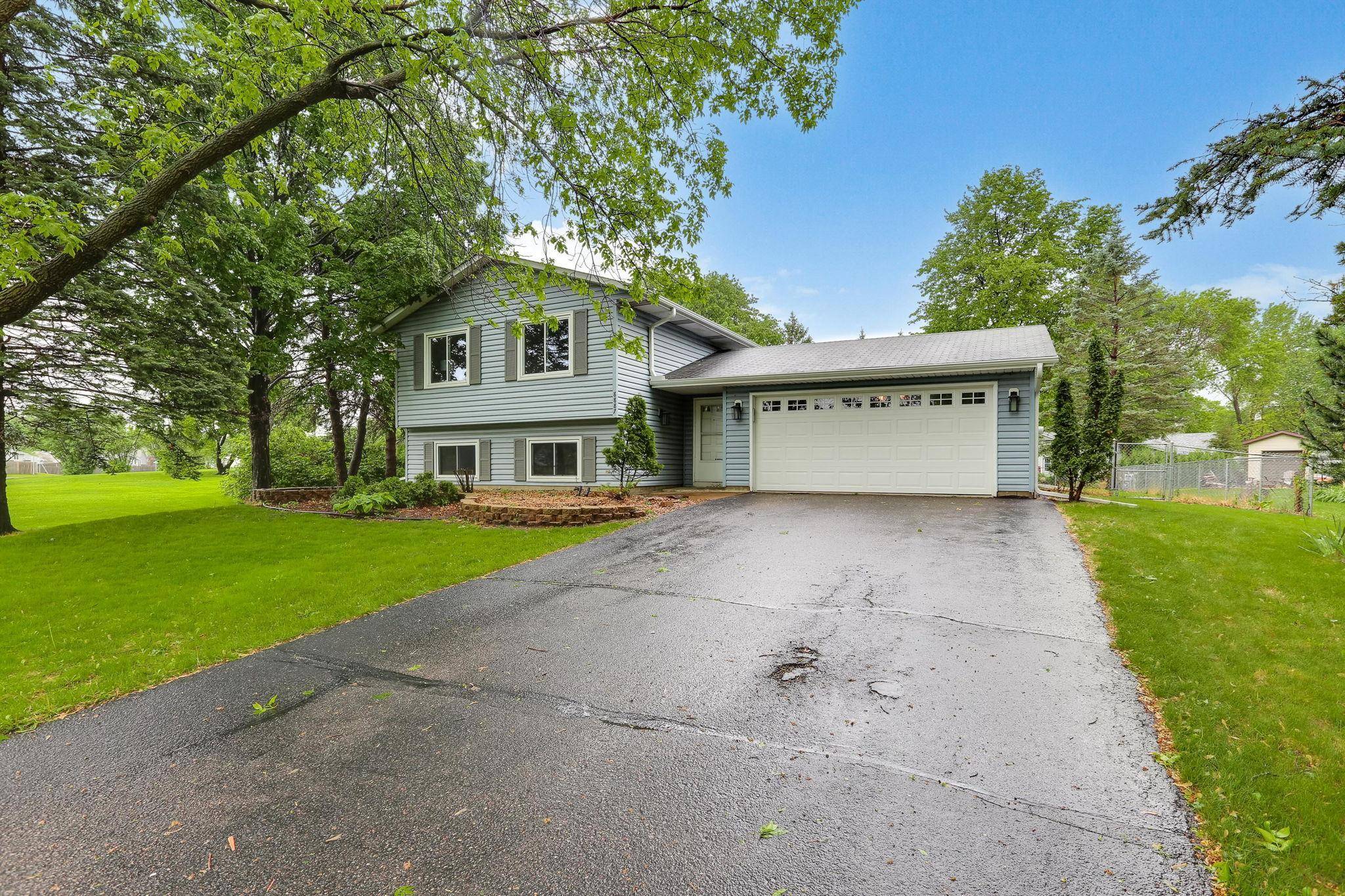 Cottage Grove, MN 55016,8887 Indian BLVD S