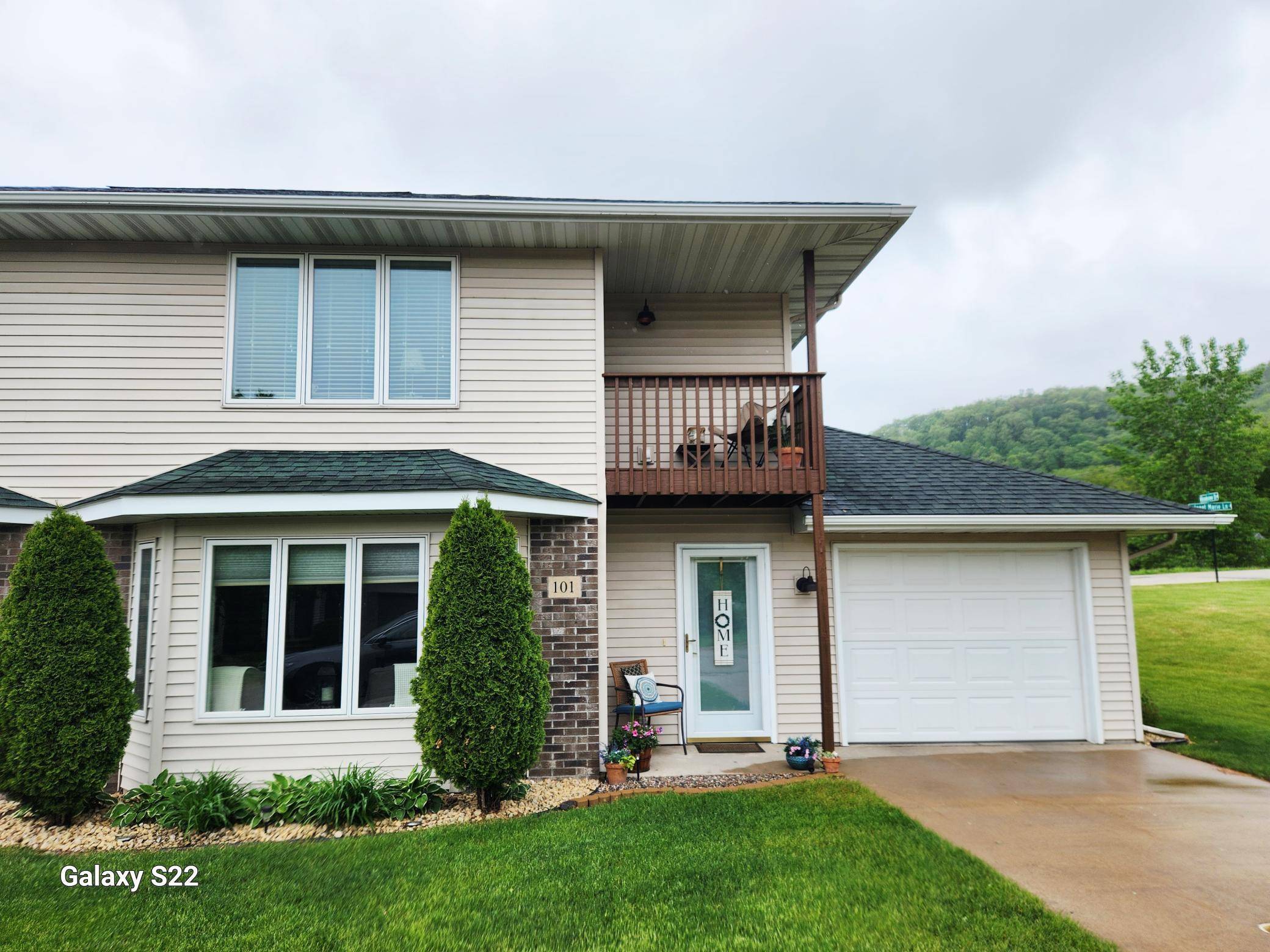 Winona, MN 55987,101 Janet Marie LN