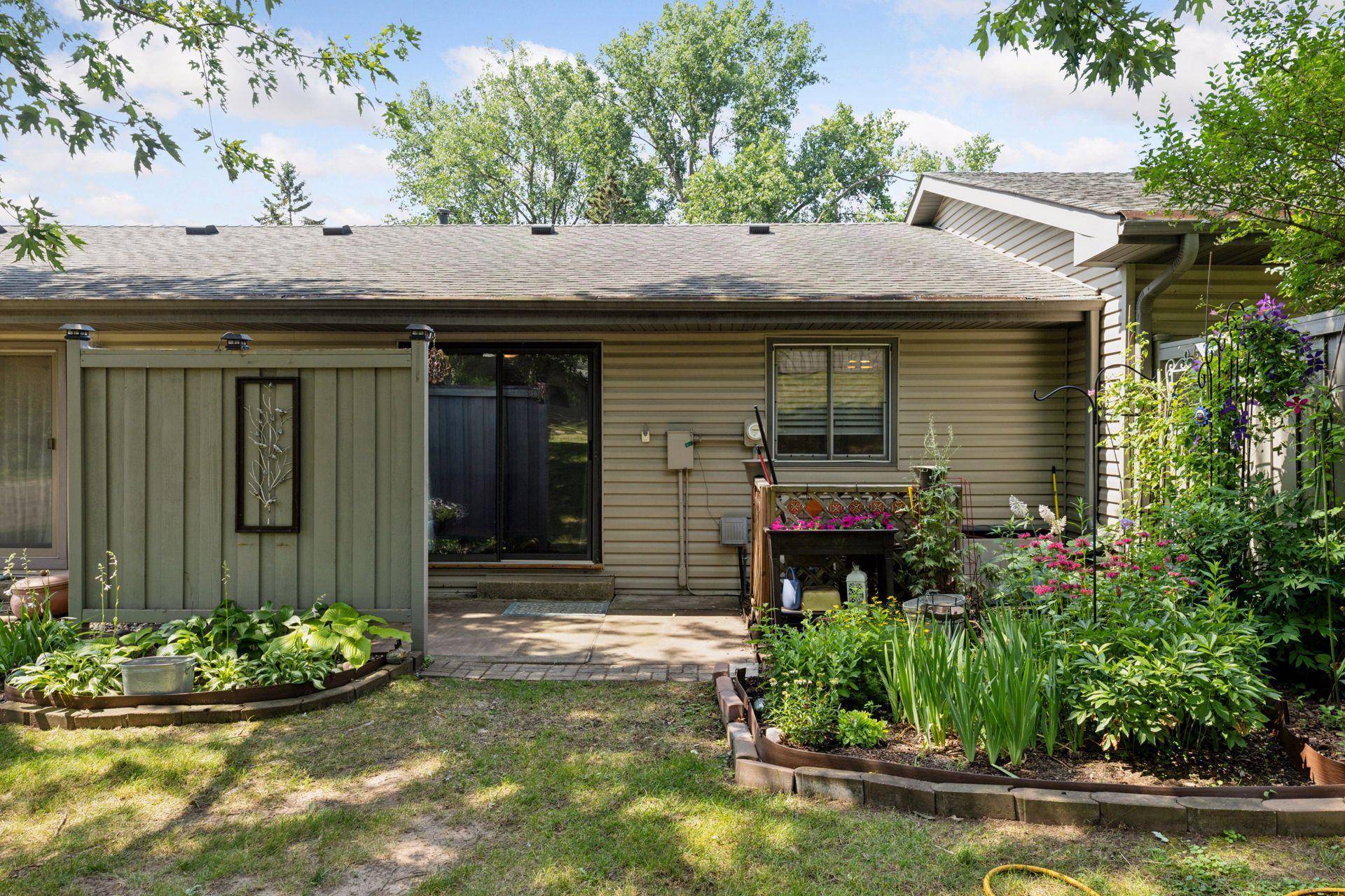 New Brighton, MN 55112,104 30th AVE NW