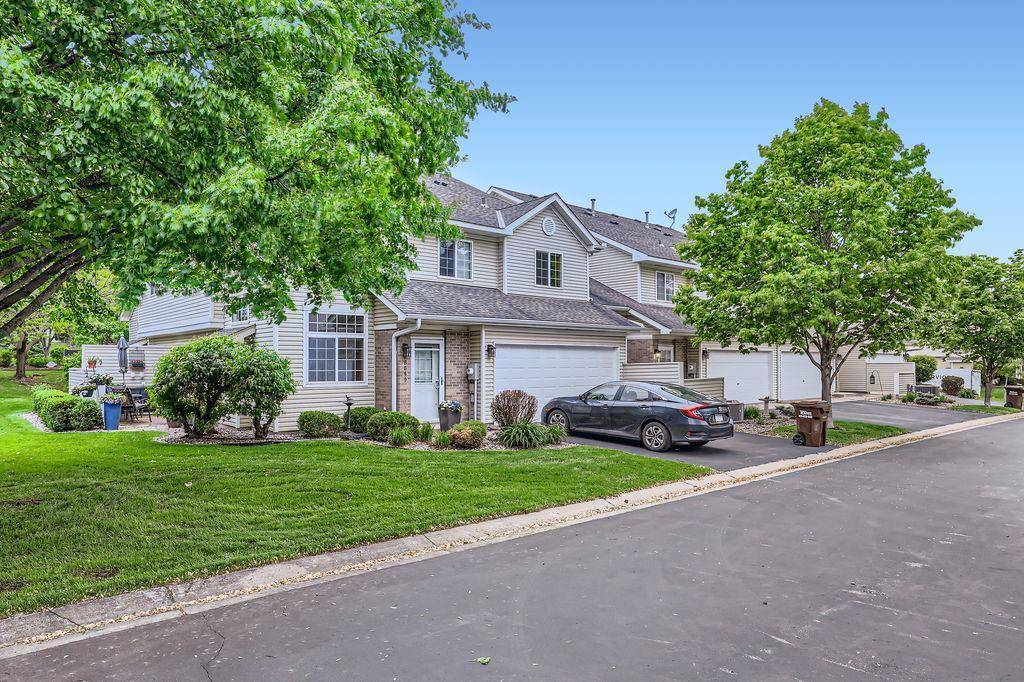Woodbury, MN 55125,8861 Spring LN
