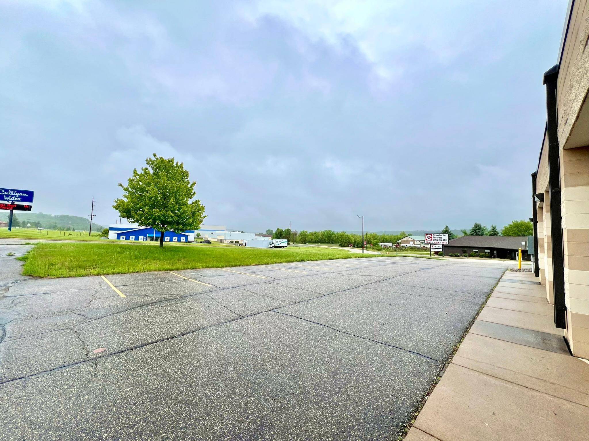 Red Wing, MN 55066,4902 Moundview DR
