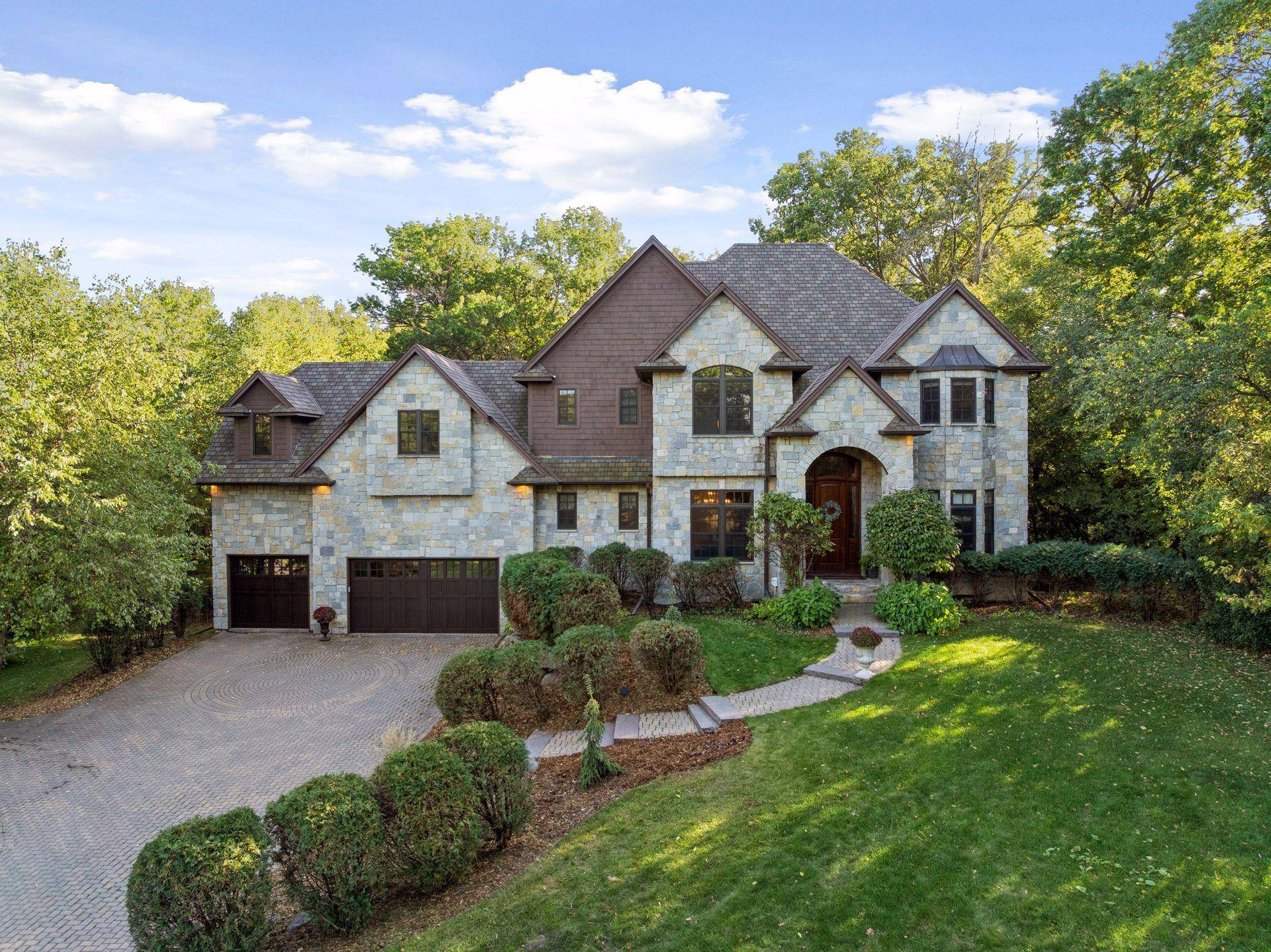 Bloomington, MN 55438,8523 Amsden RD