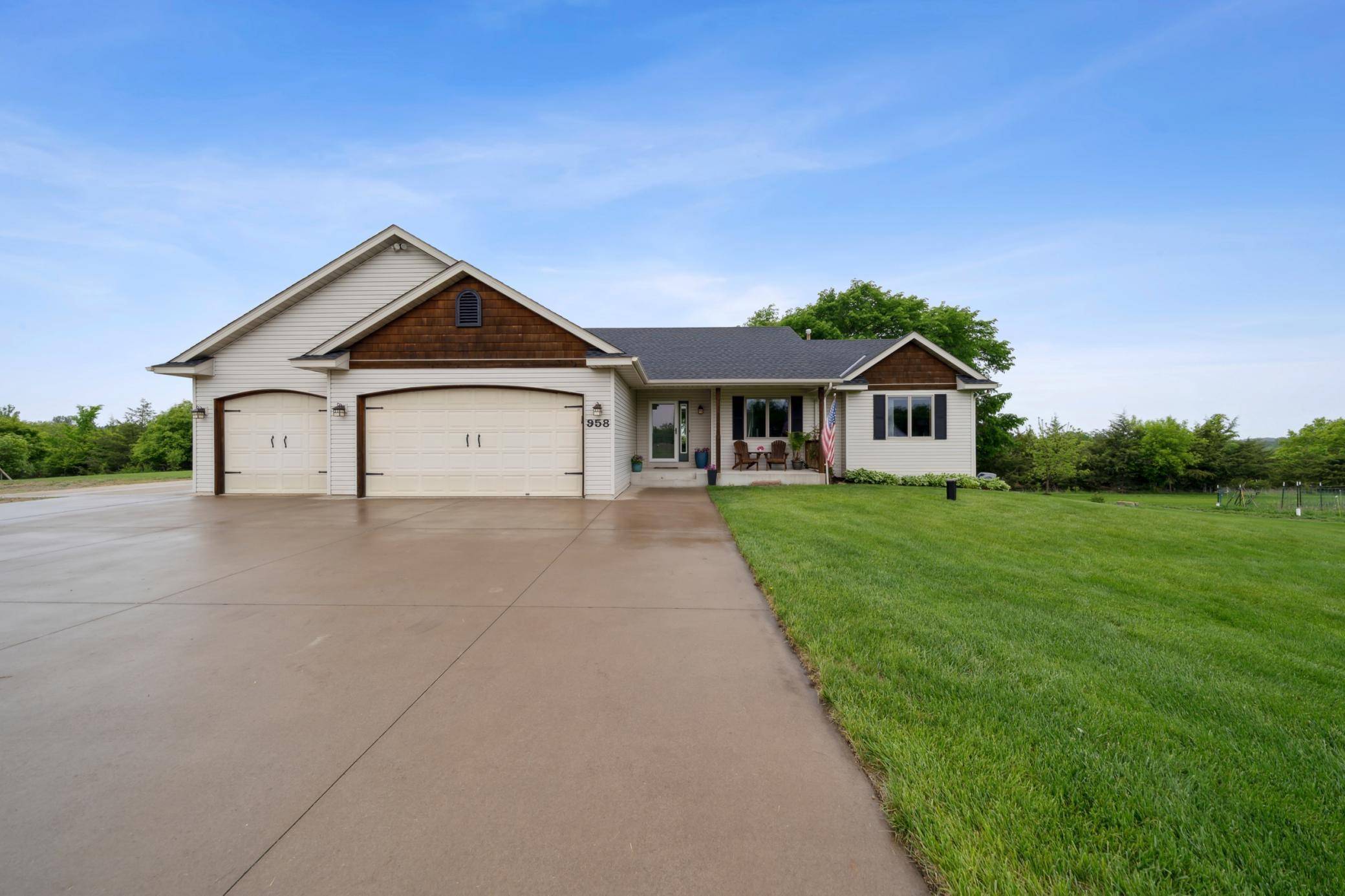 Hudson, WI 54016,958 Sadies LN