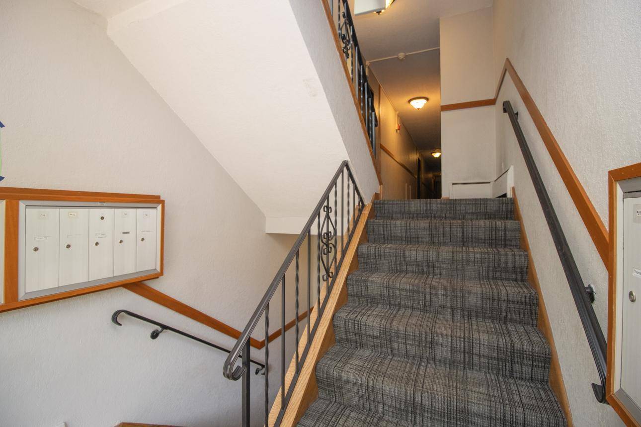 Minneapolis, MN 55408,3018 Aldrich AVE S #12