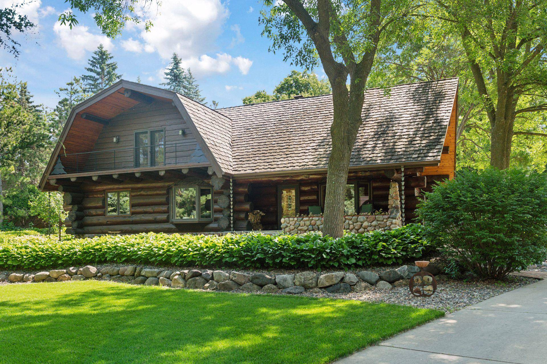 Shorewood, MN 55331,5955 Cajed LN