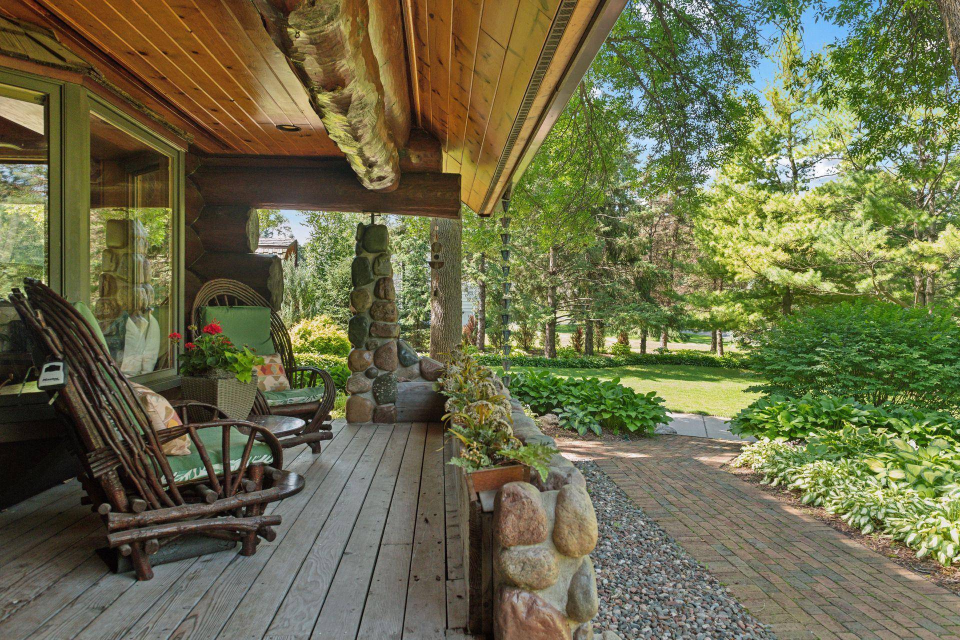 Shorewood, MN 55331,5955 Cajed LN