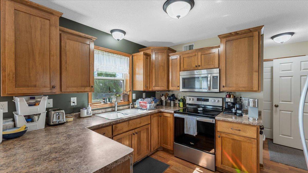 Saint Cloud, MN 56303,1035 Sequoia AVE