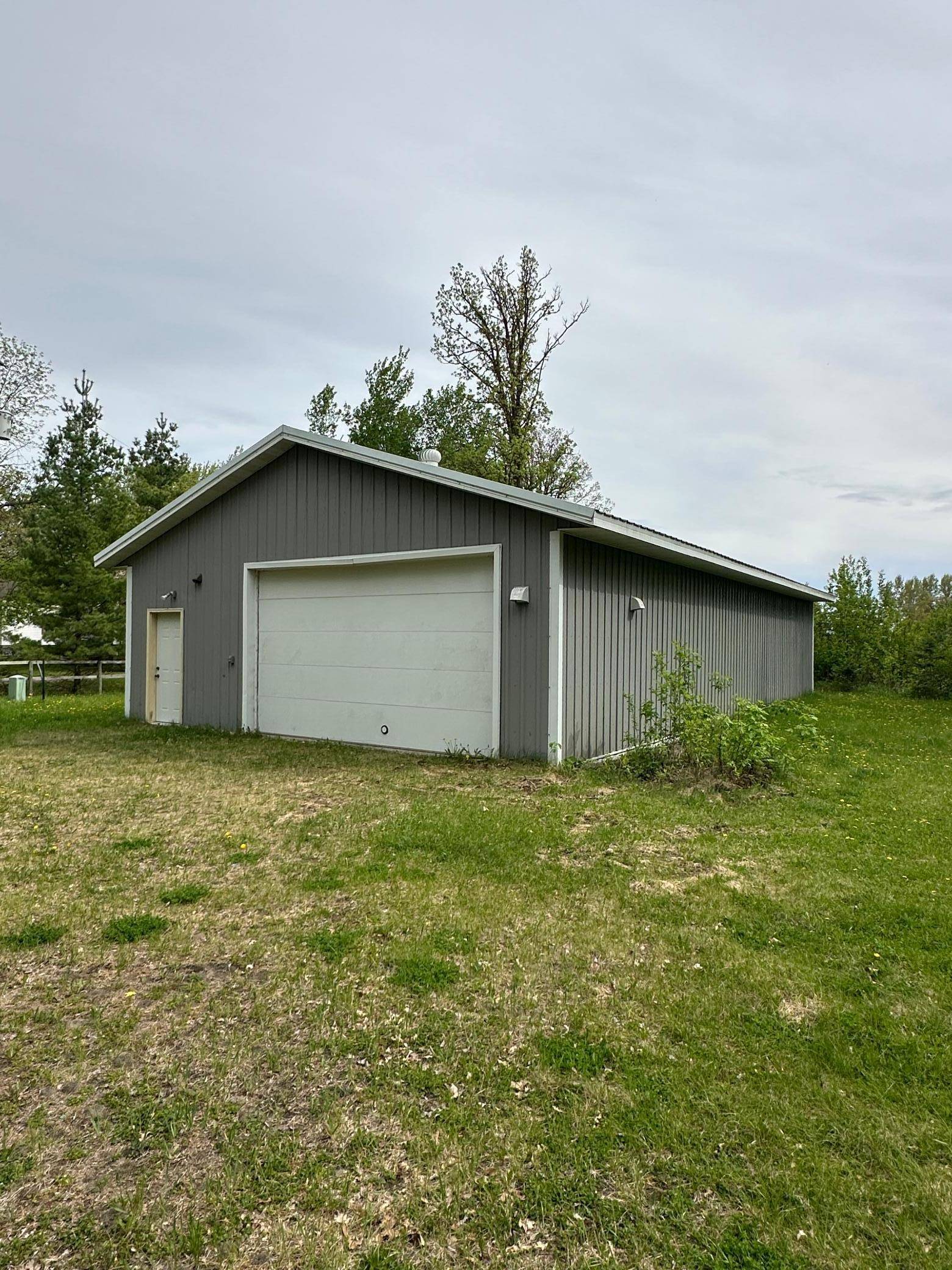 Roseau, MN 56751,39987 275th ST