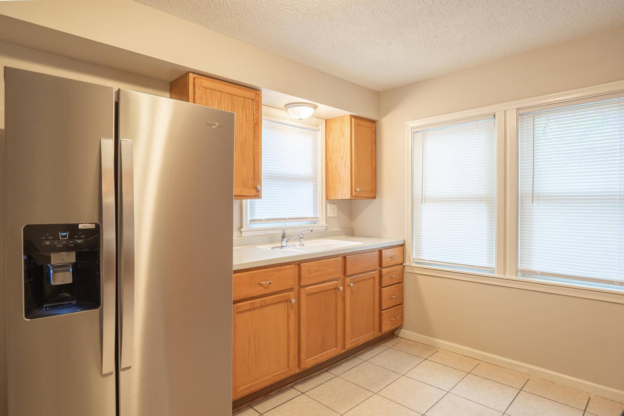 Saint Paul, MN 55106,922 Minnehaha AVE E