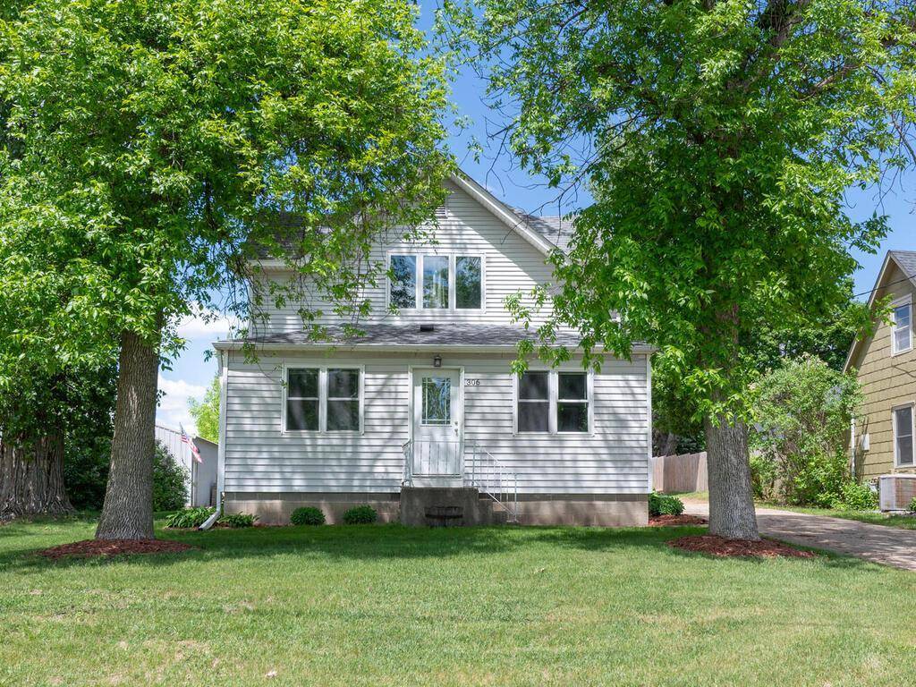 Cologne, MN 55322,306 Benton ST W