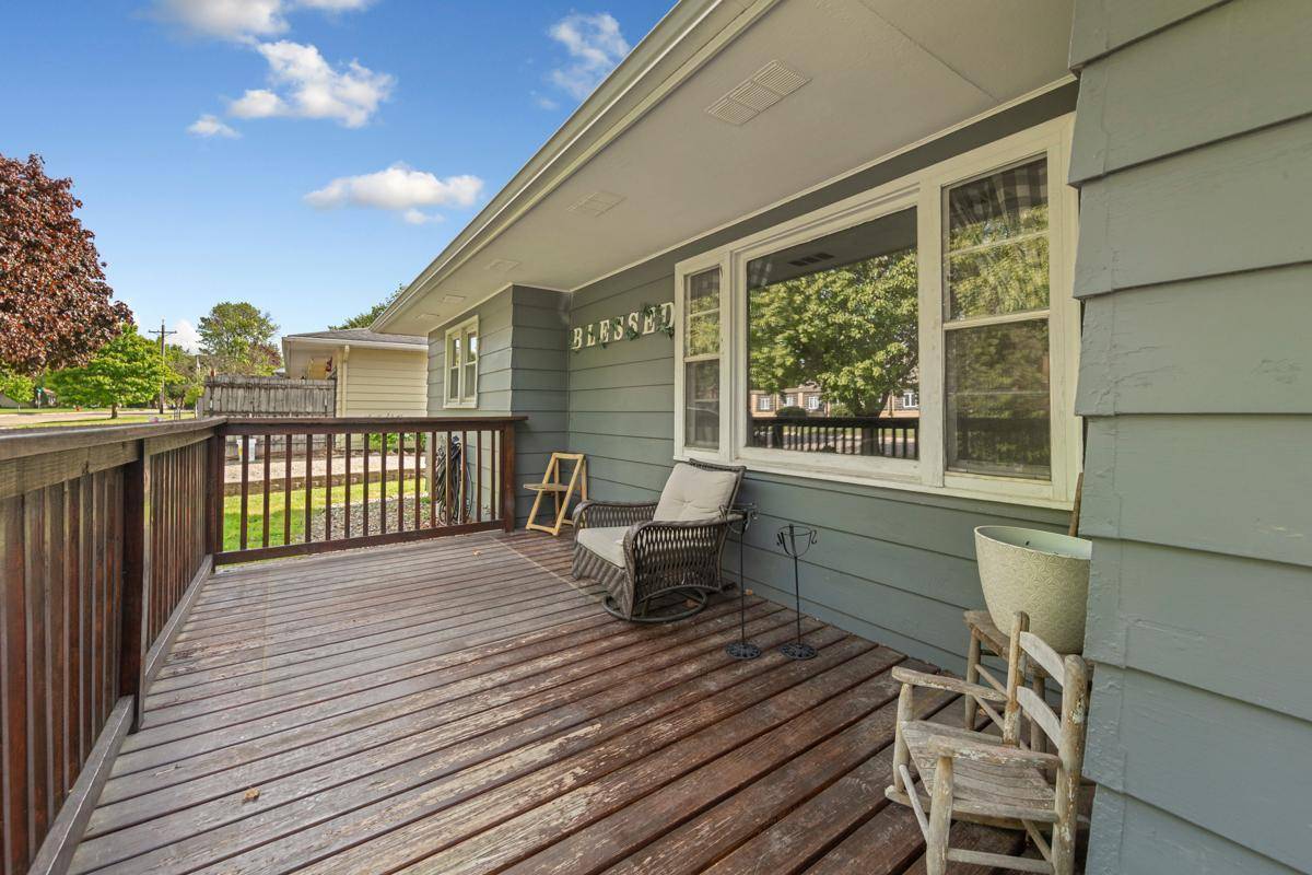Owatonna, MN 55060,1220 Lincoln AVE