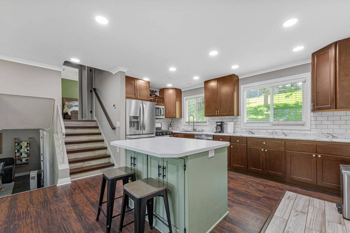 Lonsdale, MN 55046,135 7th AVE NW