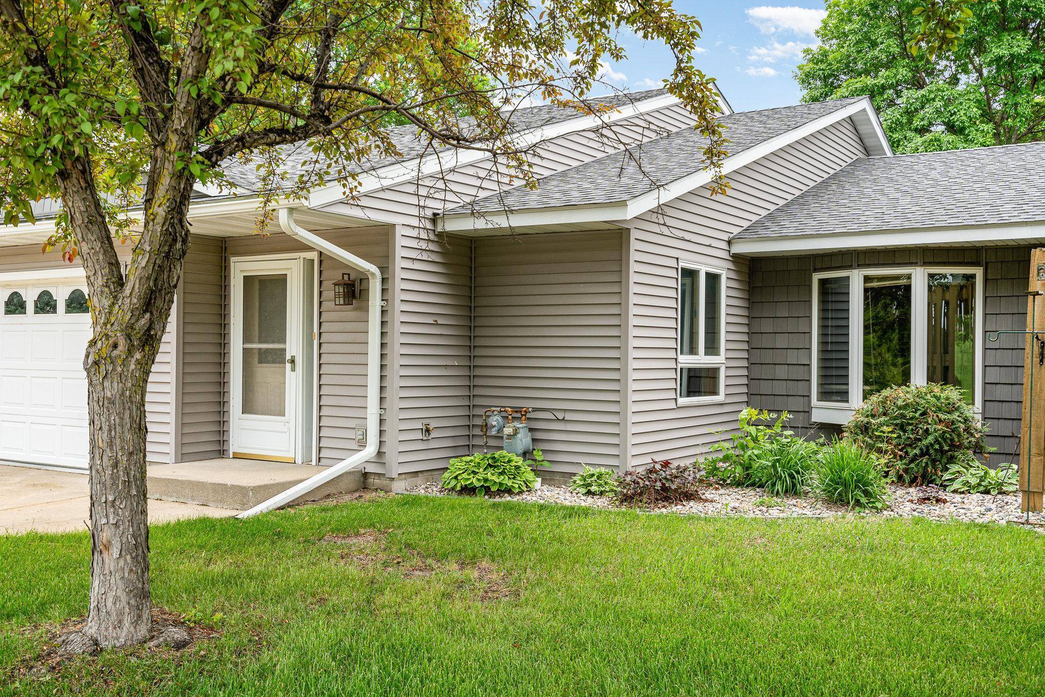 New Prague, MN 56071,324 7th ST NE