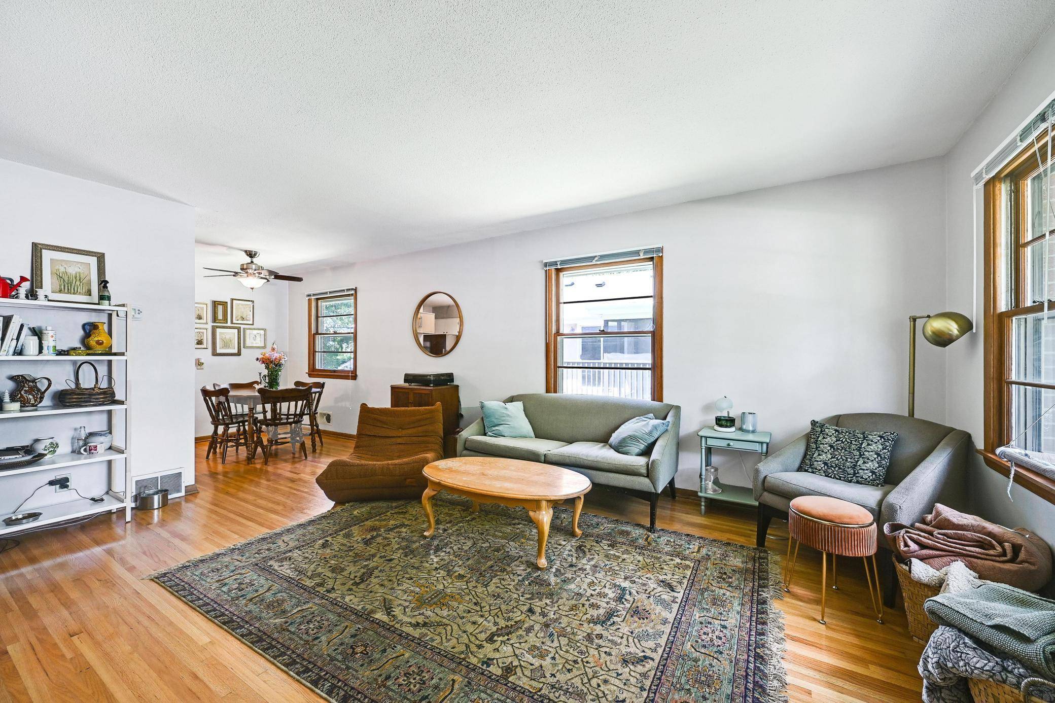 Minneapolis, MN 55410,5030 Sheridan AVE S