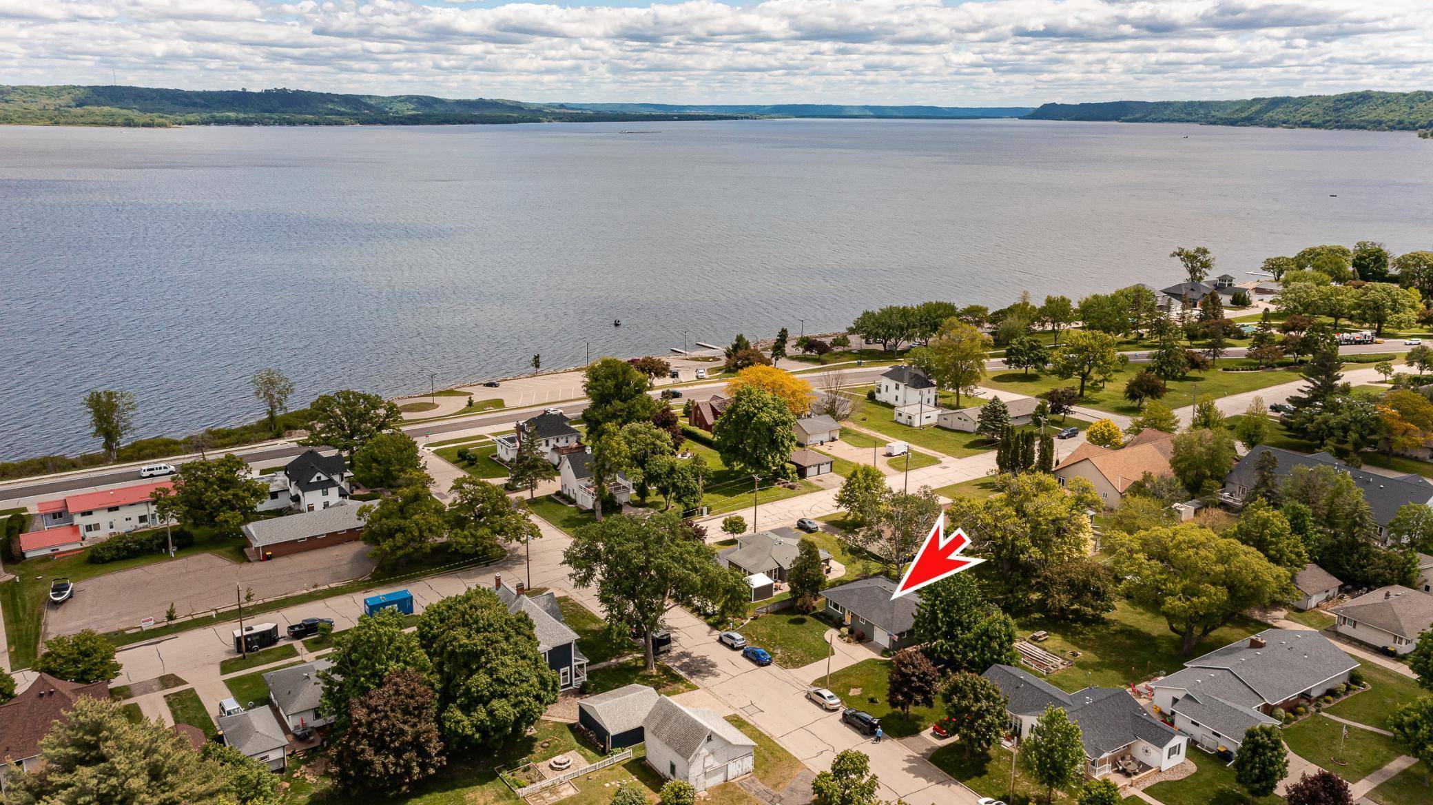 Lake City, MN 55041,311 W Wisconsin ST